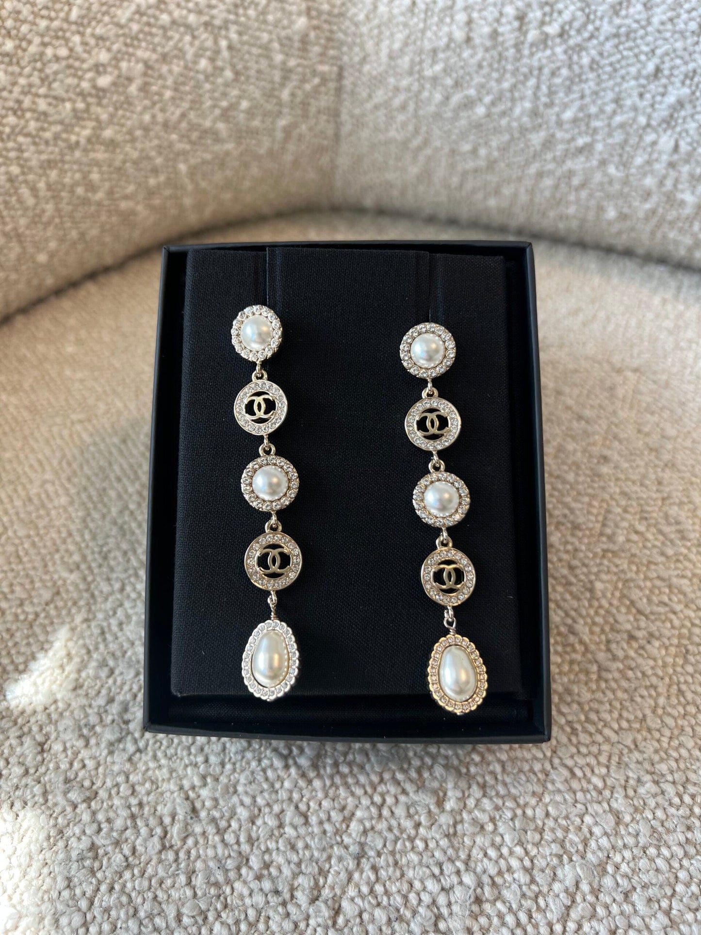 Crystal & Pearl CC Dangle Earrings