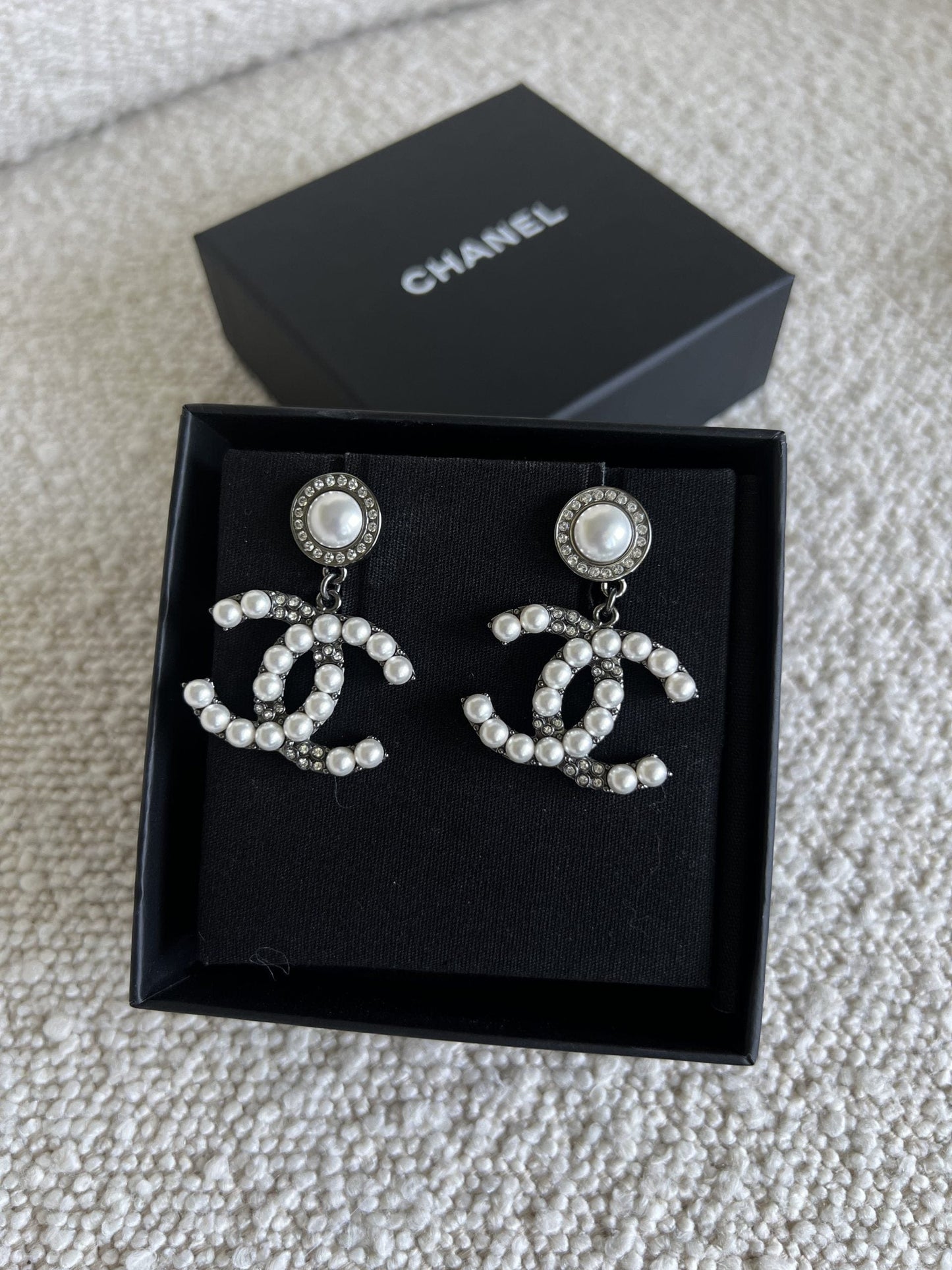 Chanel Dangle Earrings - Ruthenium