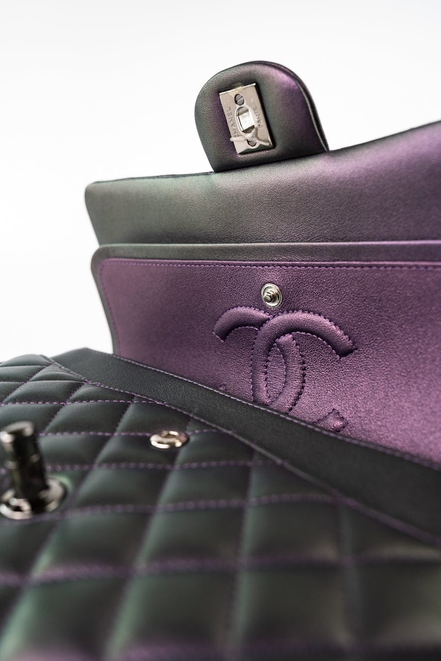 17S Purple Iridescent Lambskin Quilted Classic Flap Medium