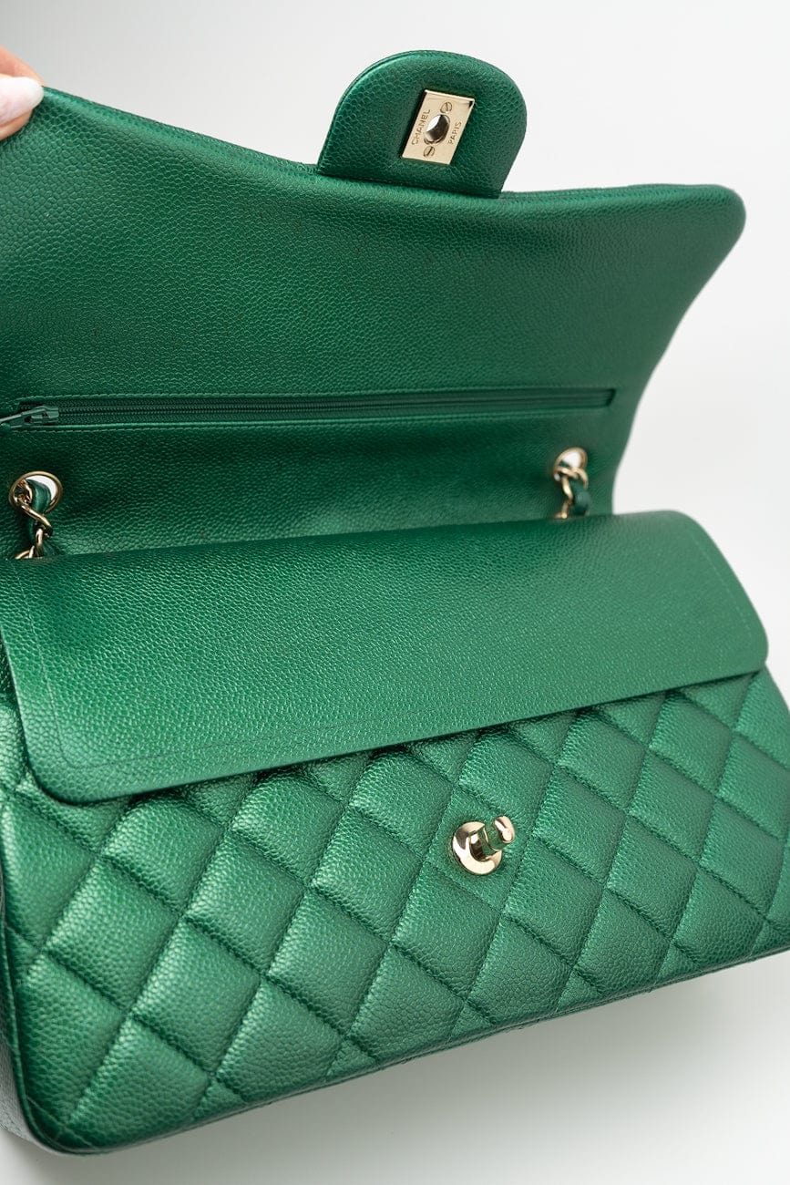 18S Emerald Green Caviar Quilted Classic Flap Jumbo Light Gold Hardware