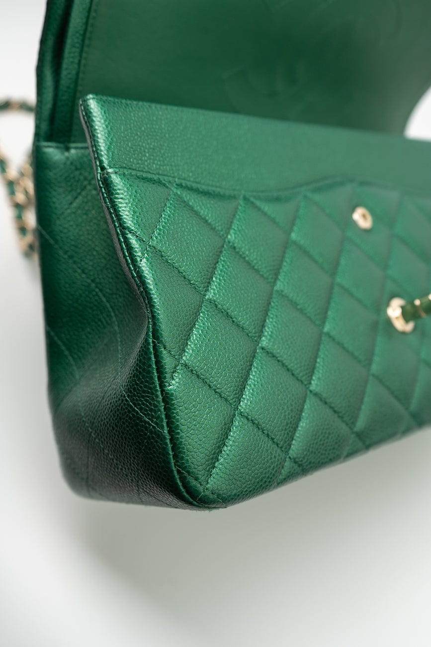 18S Emerald Green Caviar Quilted Classic Flap Jumbo Light Gold Hardware