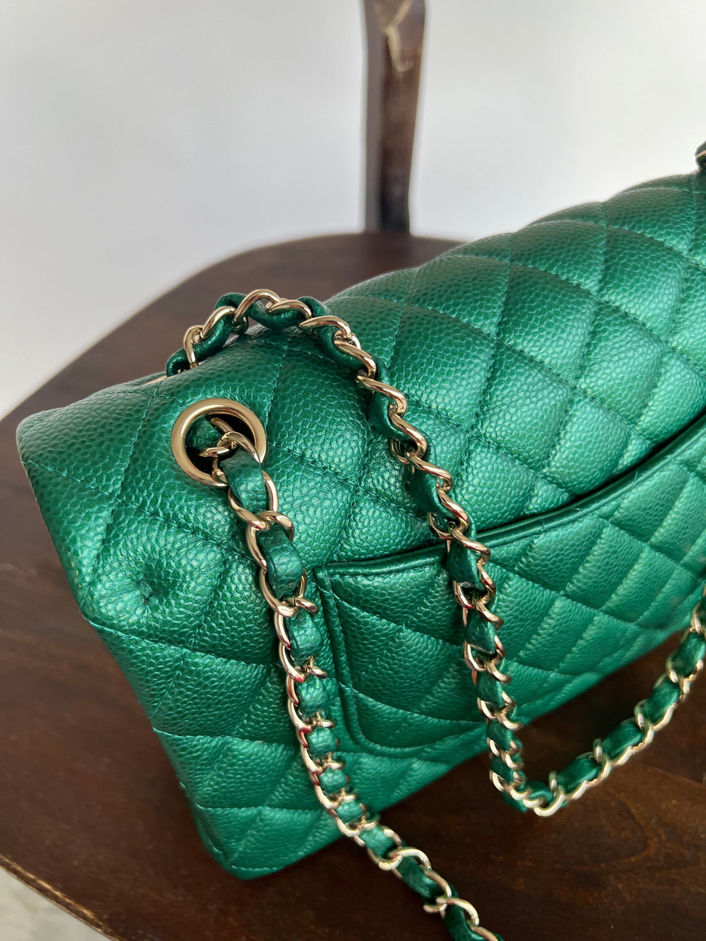 18S Emerald Green Caviar Quilted Classic Flap Medium Light Gold Hardware
