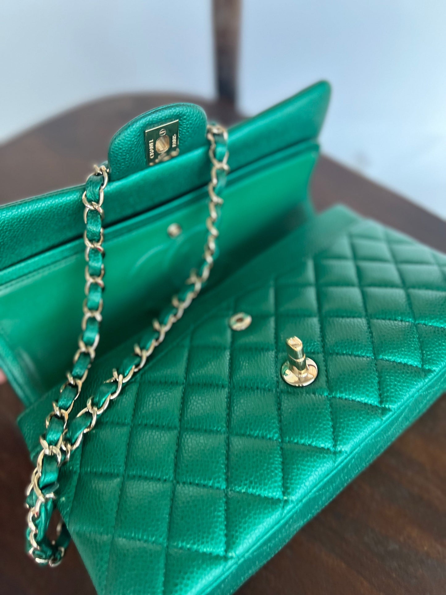 18S Emerald Green Caviar Quilted Classic Flap Medium Light Gold Hardware