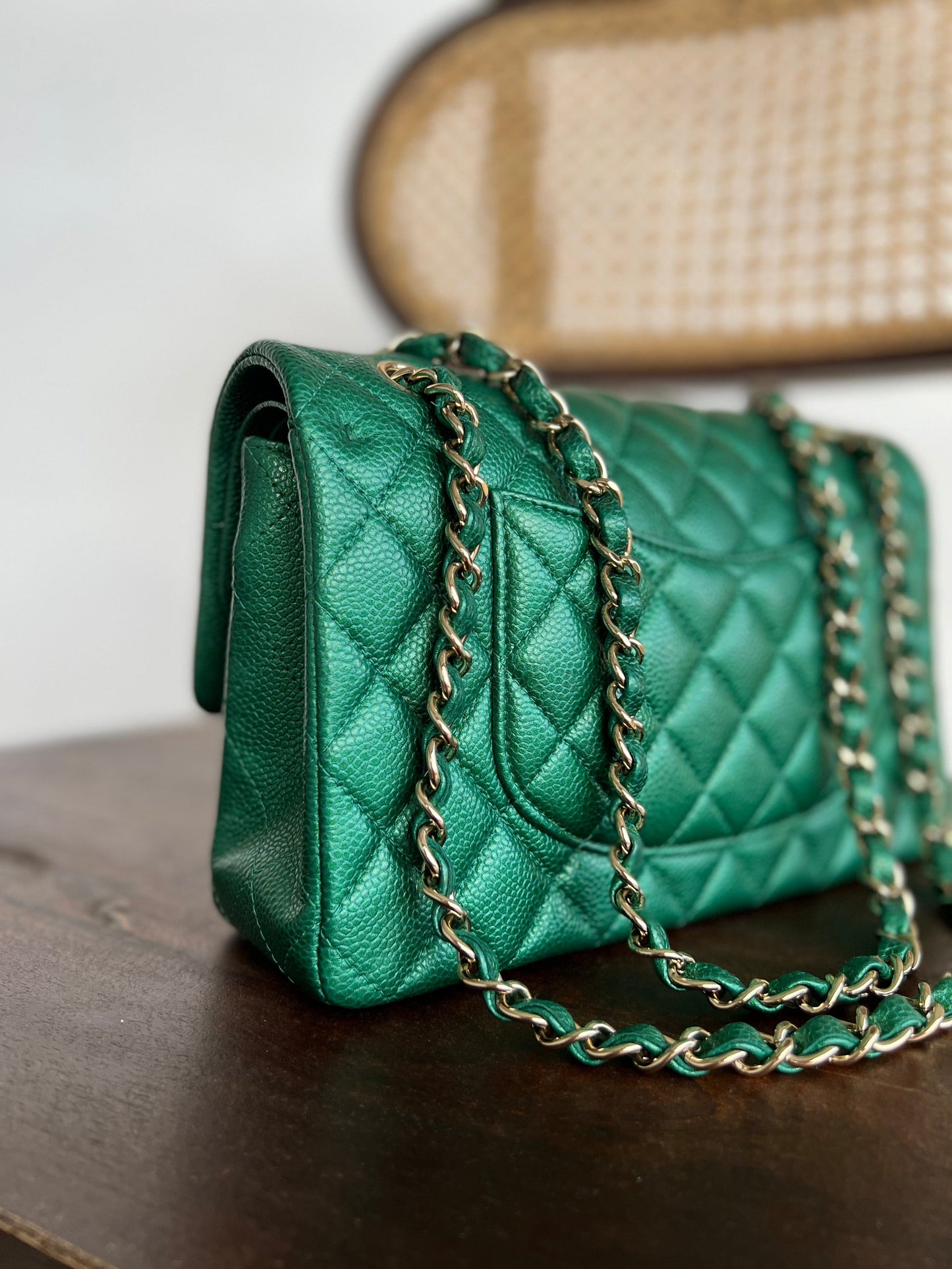 18S Emerald Green Caviar Quilted Classic Flap Medium Light Gold Hardware
