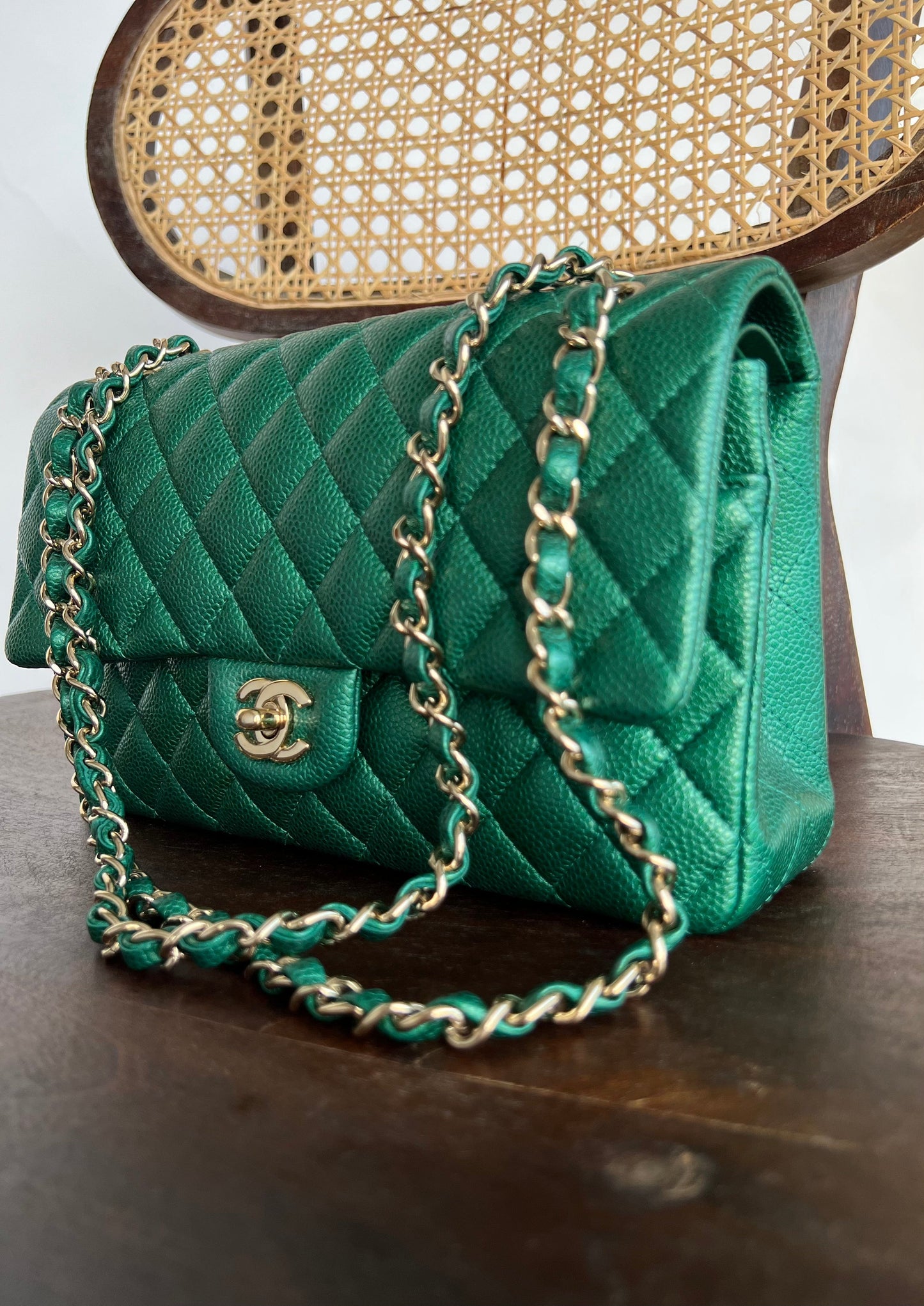 18S Emerald Green Caviar Quilted Classic Flap Medium Light Gold Hardware
