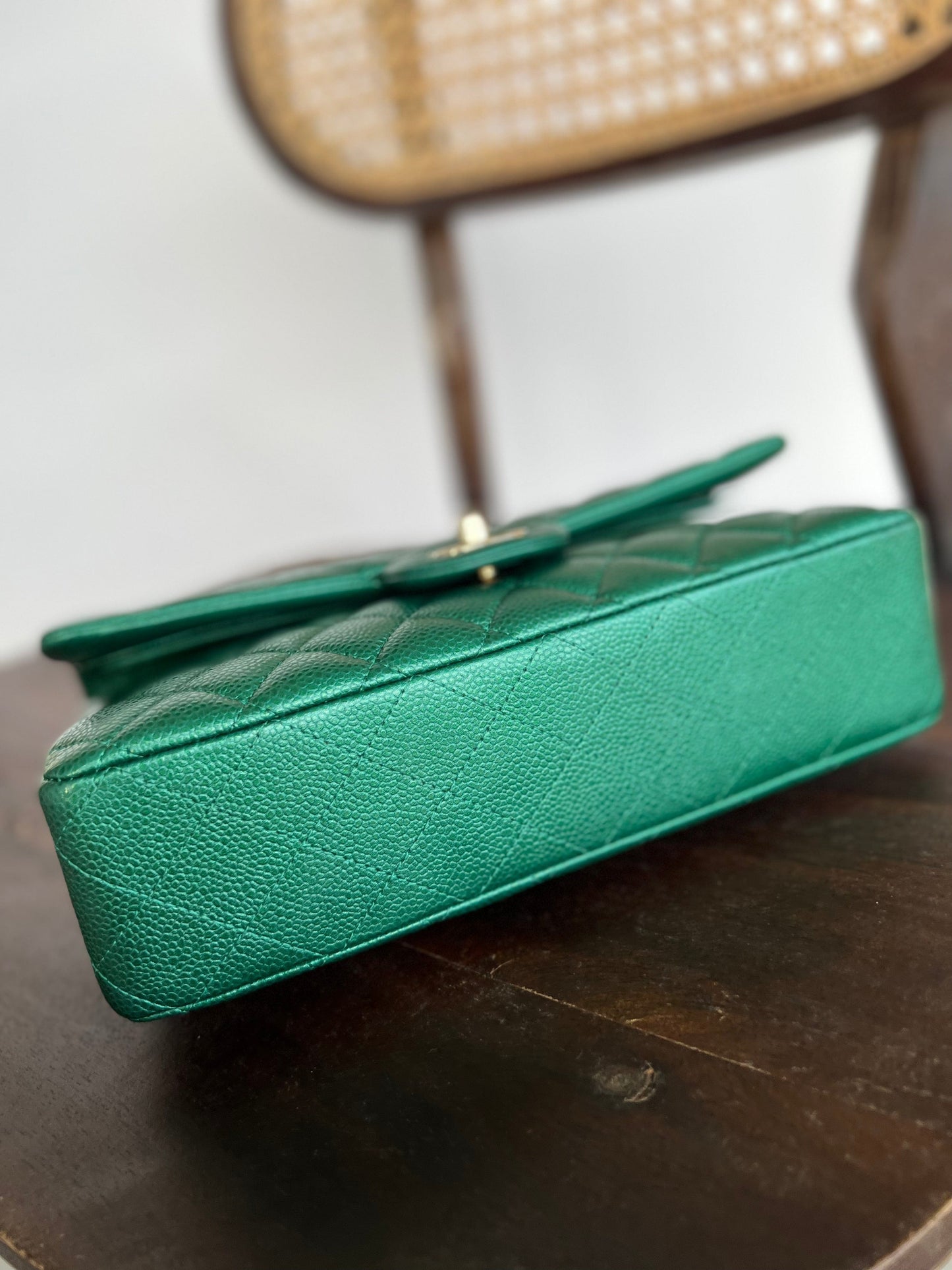 18S Emerald Green Caviar Quilted Classic Flap Medium Light Gold Hardware