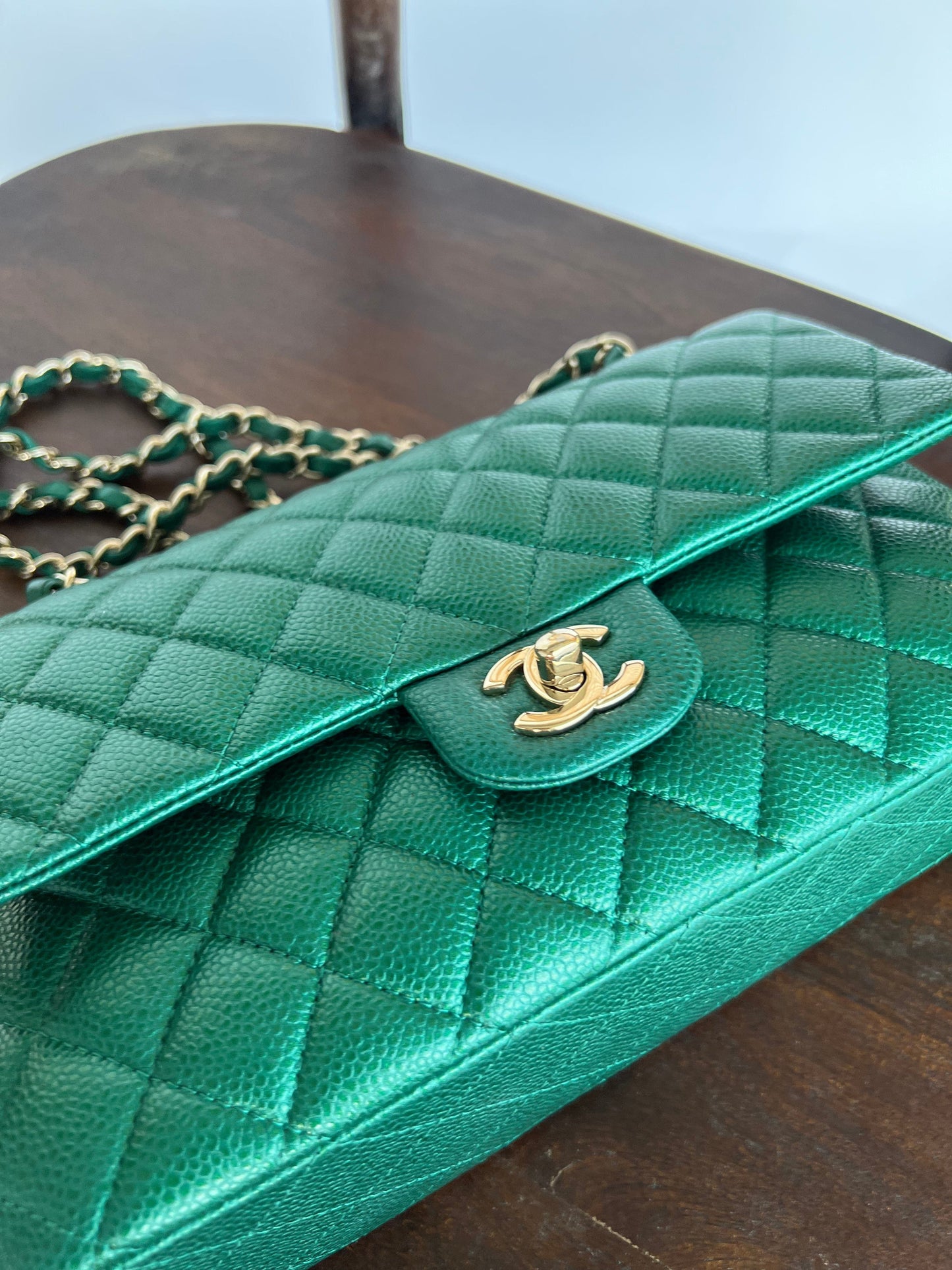 18S Emerald Green Caviar Quilted Classic Flap Medium Light Gold Hardware