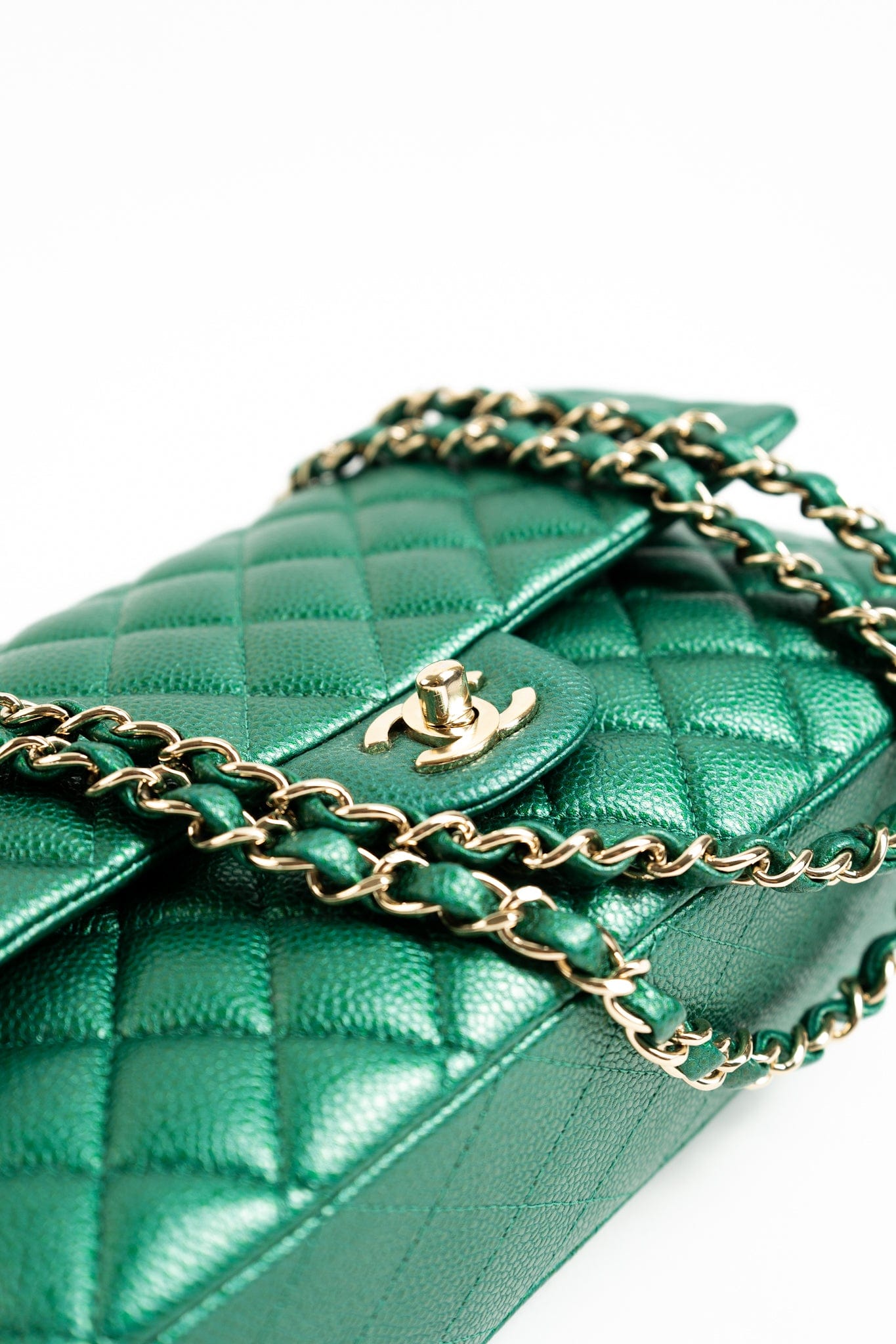 18S Emerald Green Caviar Quilted Classic Flap Medium Light Gold Hardware