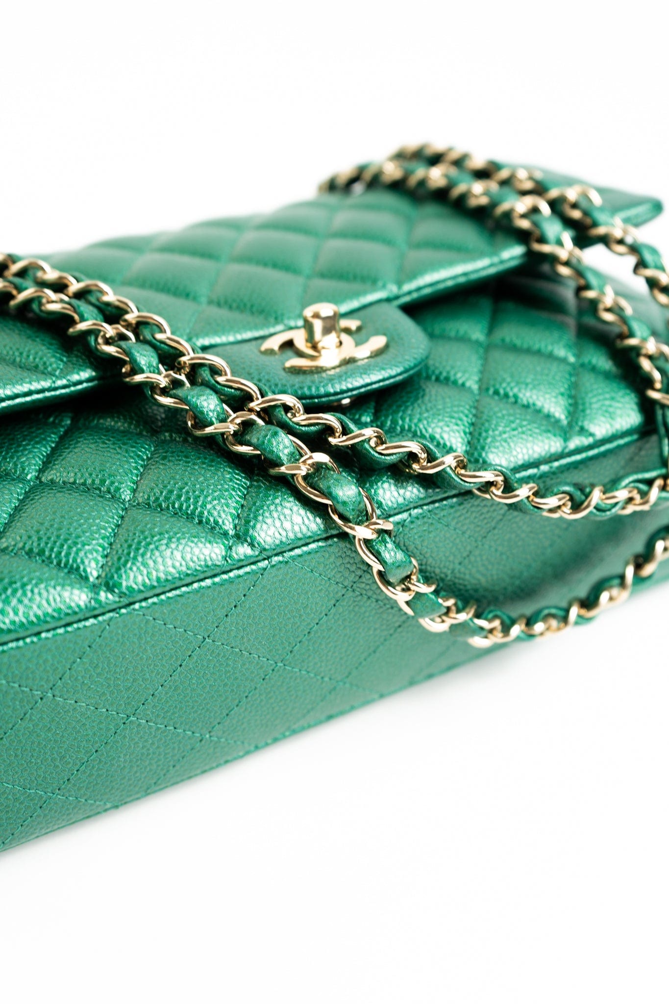 18S Emerald Green Caviar Quilted Classic Flap Medium Light Gold Hardware