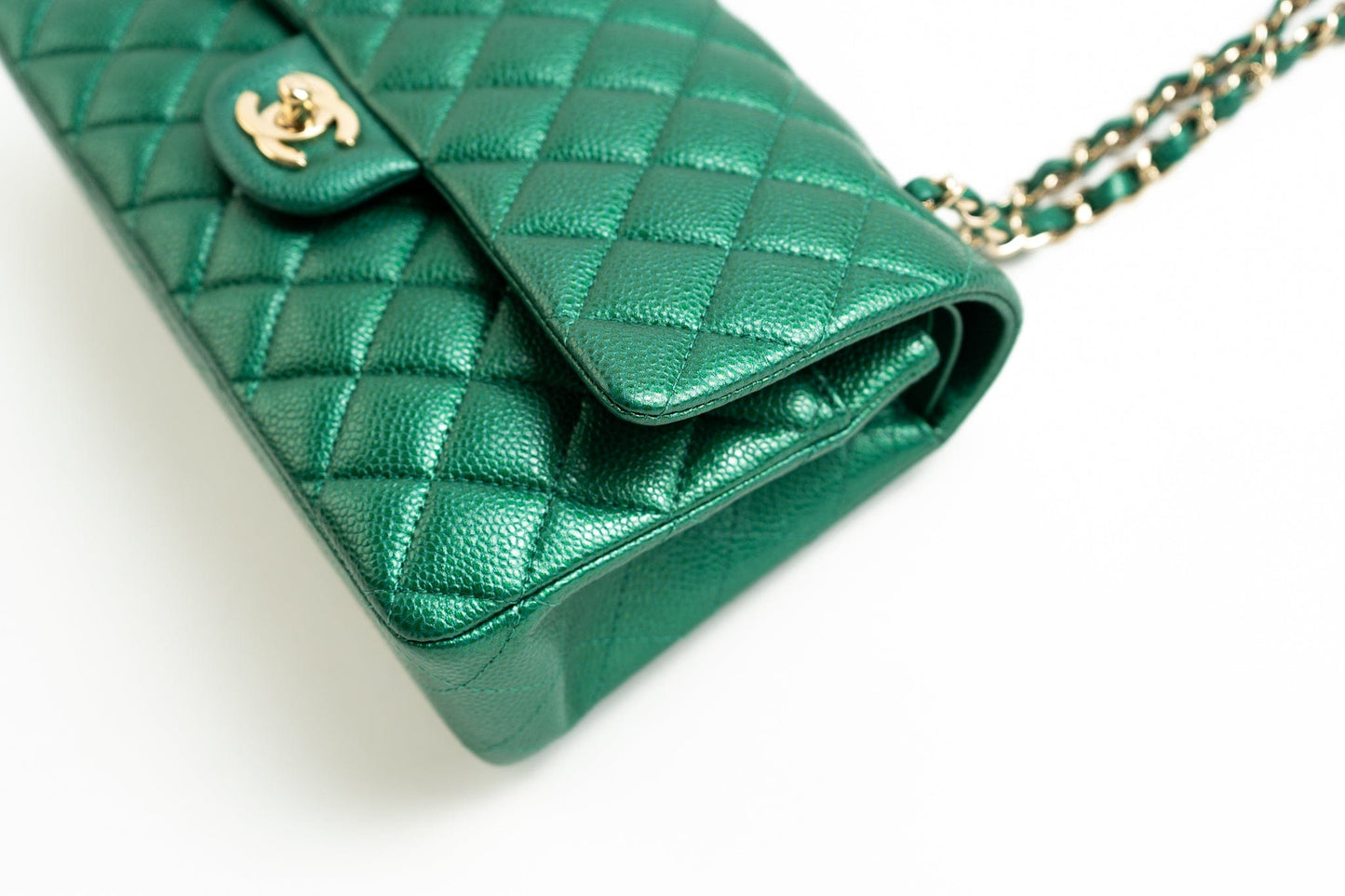 18S Emerald Green Caviar Quilted Classic Flap Medium Light Gold Hardware