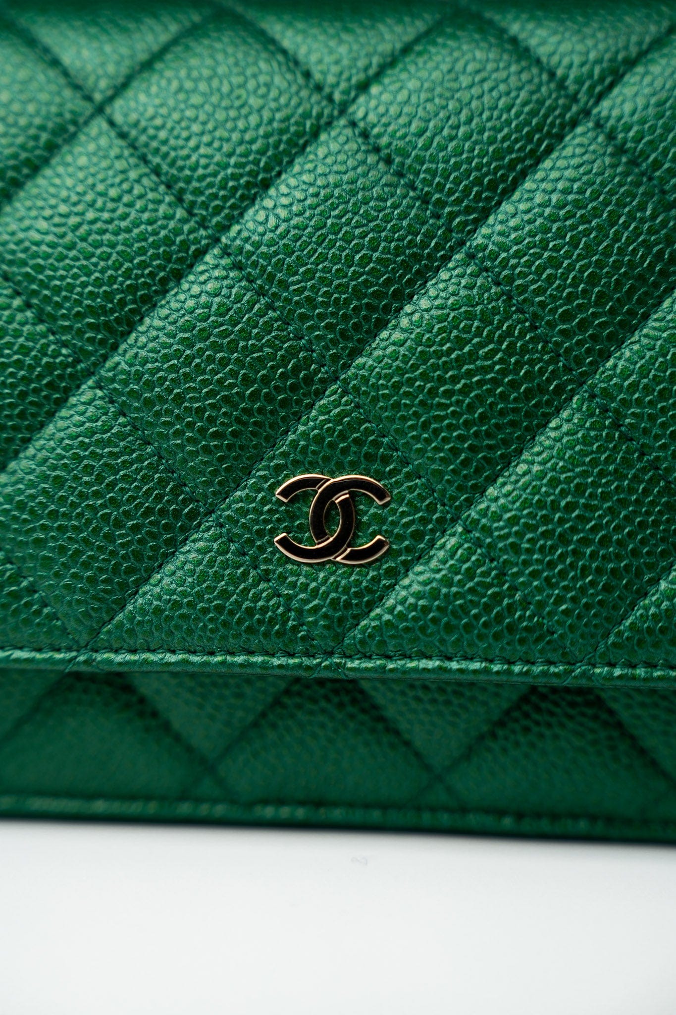 18S Emerald Green Caviar Quilted Wallet on Chain (WOC)