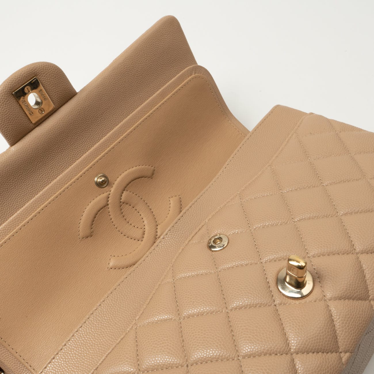 19B Dark Beige Caviar Quilted Classic Flap Medium LGHW