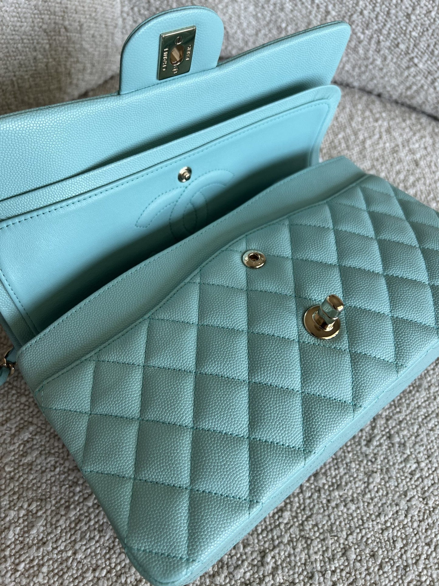 19C Tiffany Blue  Caviar Quilted Classic Flap Medium LGHW