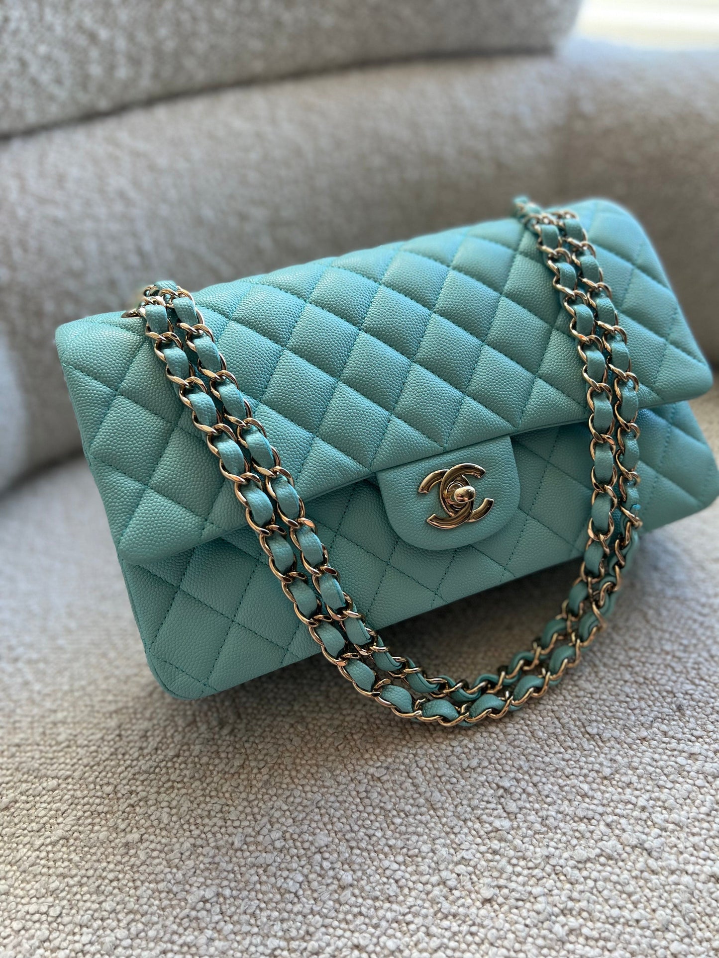 19C Tiffany Blue Caviar Quilted Classic Flap Medium LGHW