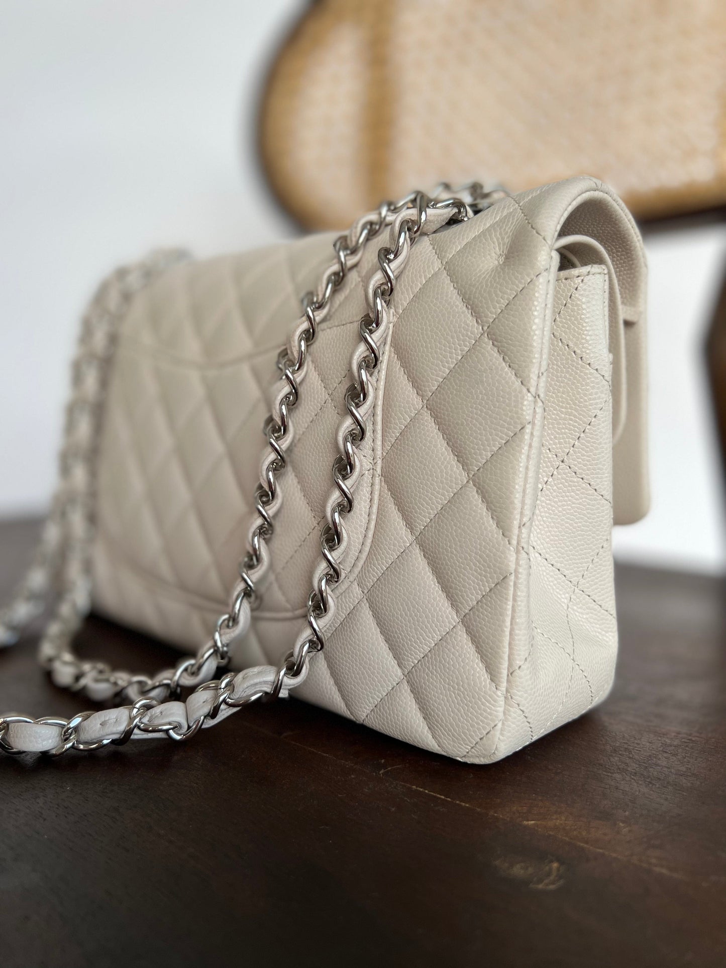 20B Ivory Caviar Quilted Classic Flap Medium Silver Hardware