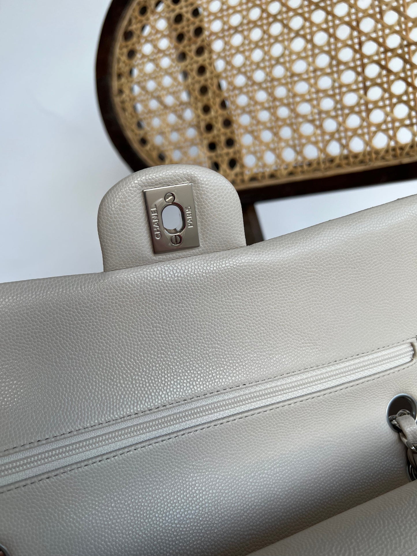 20B Ivory Caviar Quilted Classic Flap Medium Silver Hardware