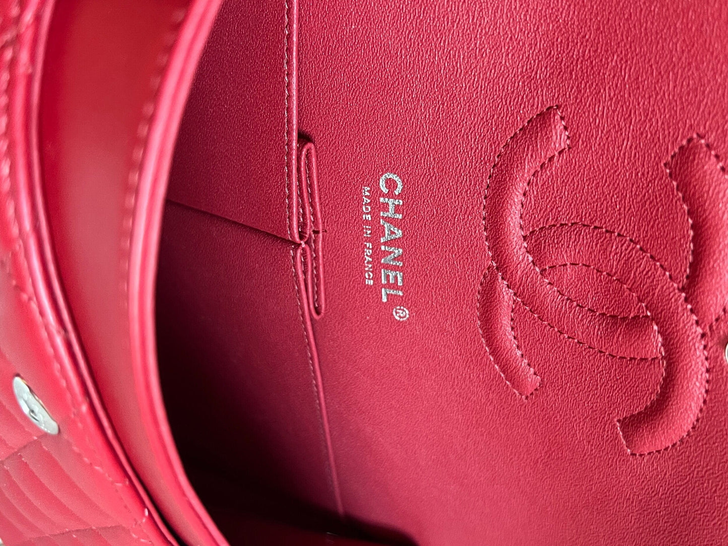 20B Red Lambskin Quilted Classic Flap Medium SHW