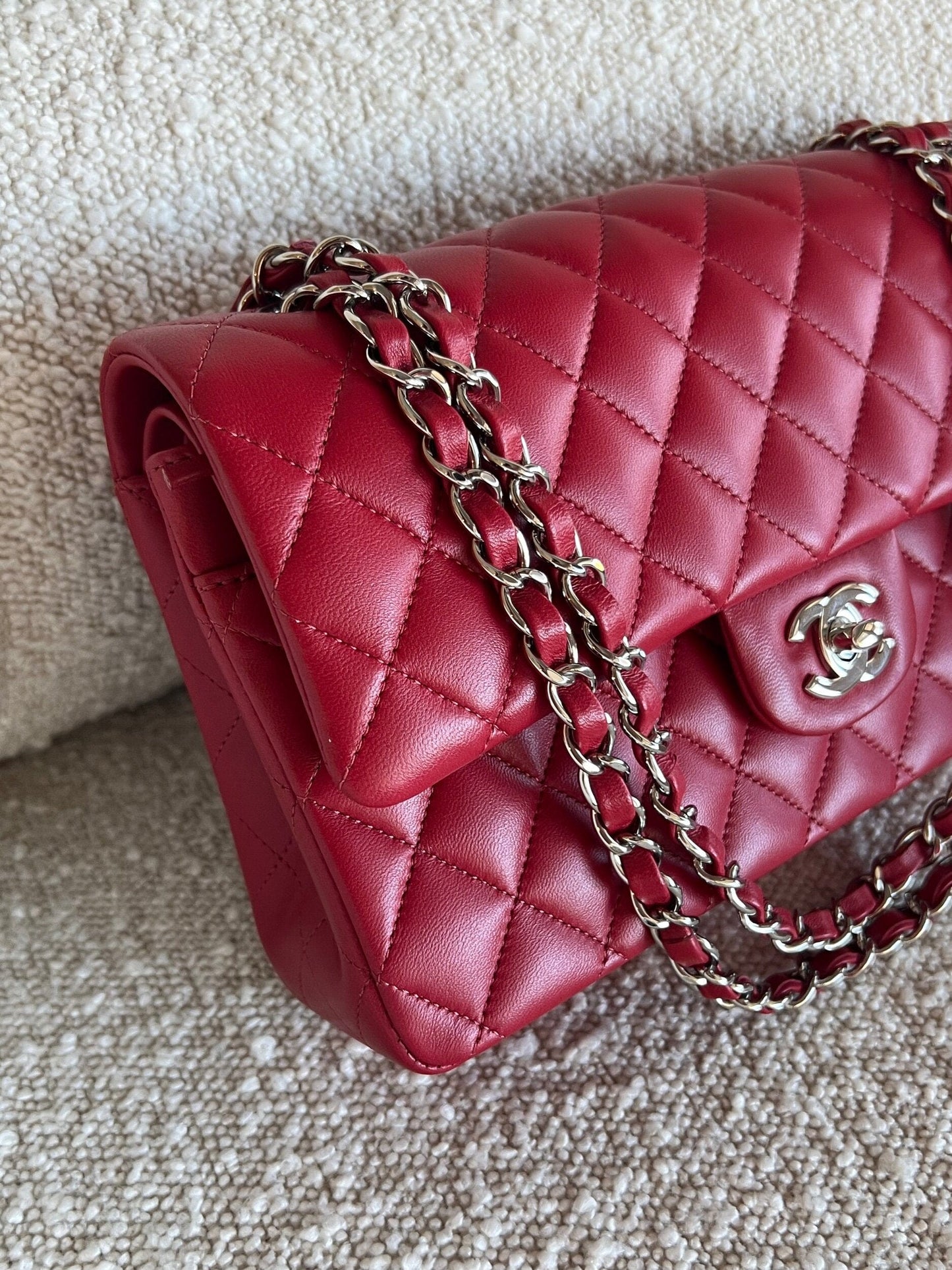 20B Red Lambskin Quilted Classic Flap Medium SHW