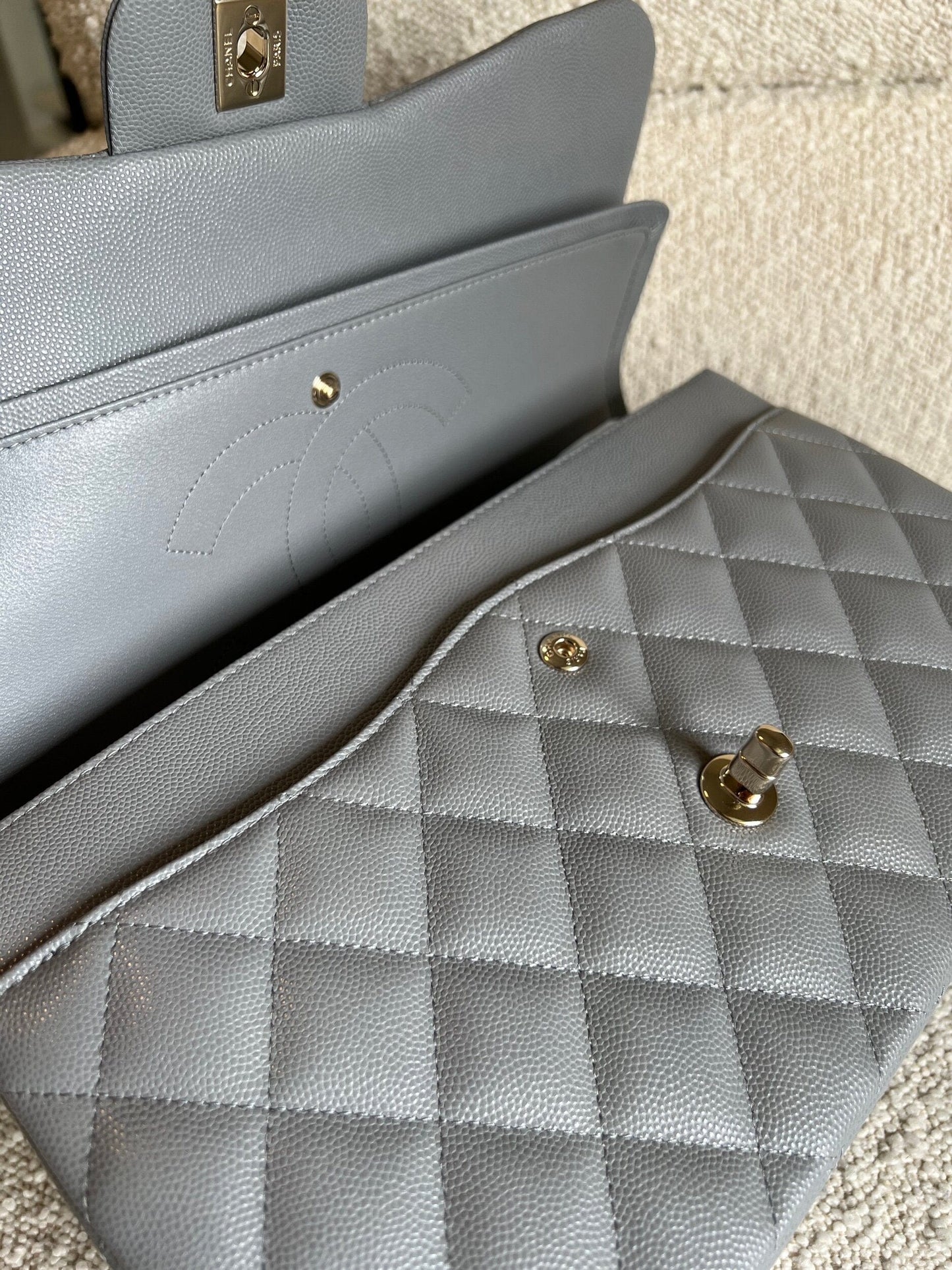 20C Grey Caviar Quilted Jumbo Classic Flap LGHW