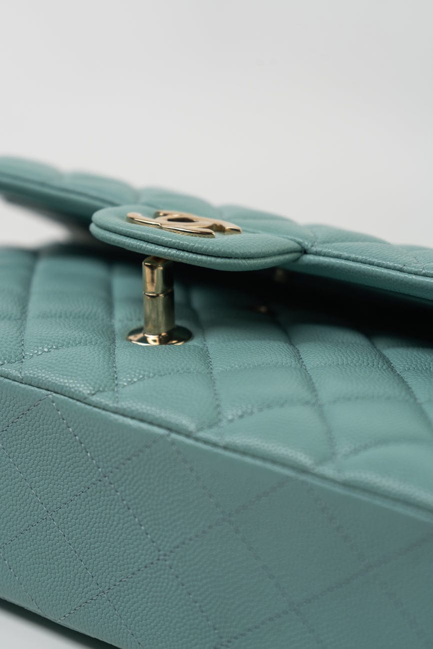 20C Tiffany Blue Caviar Quilted Classic Flap Medium Light Gold Hardware