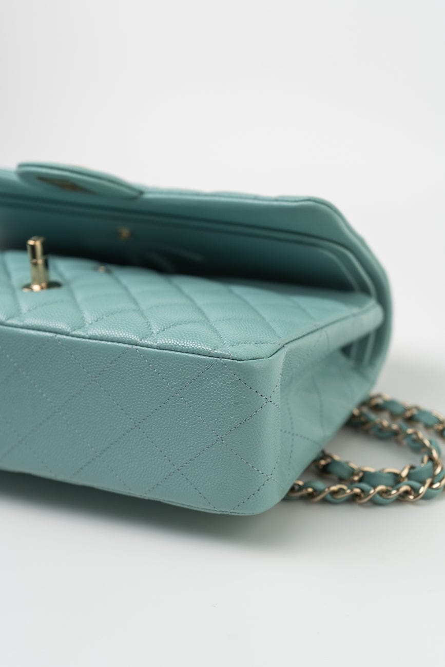 20C Tiffany Blue Caviar Quilted Classic Flap Medium Light Gold Hardware