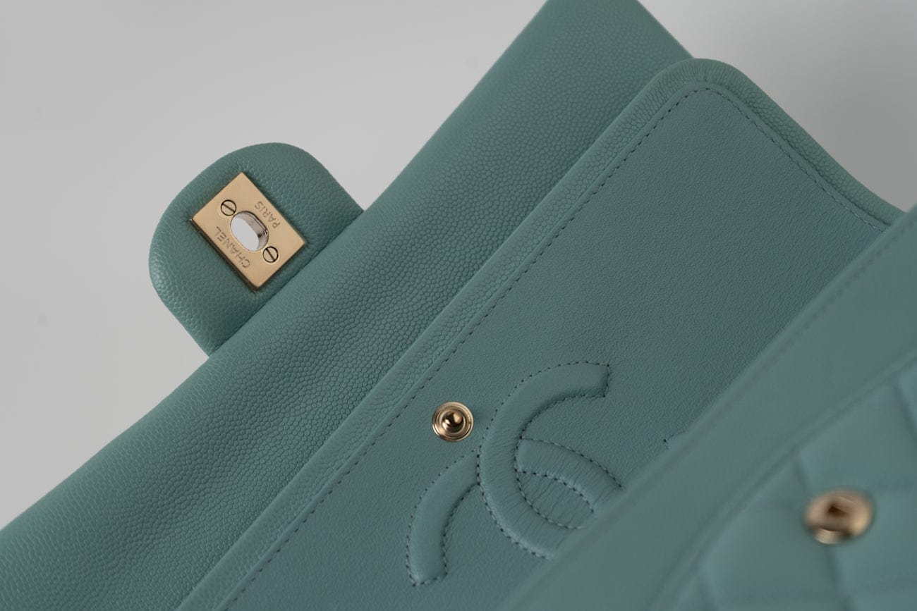 20C Tiffany Blue Caviar Quilted Classic Flap Medium Light Gold Hardware