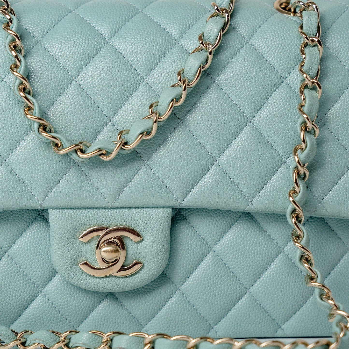 20C Tiffany Blue Caviar Quilted Classic Flap Medium Light Gold Hardware