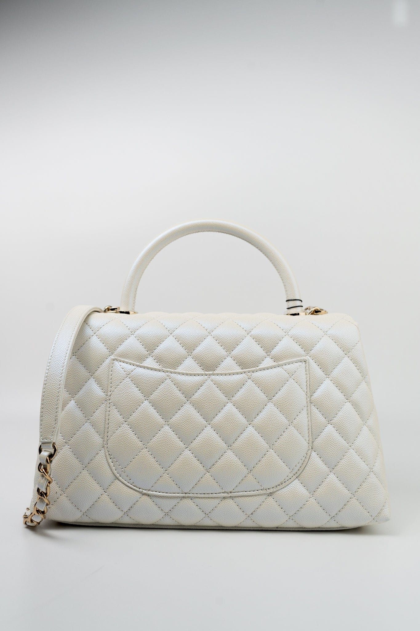 20K Iridescent White Caviar Quilted Coco Handle Medium Light Gold Hardware
