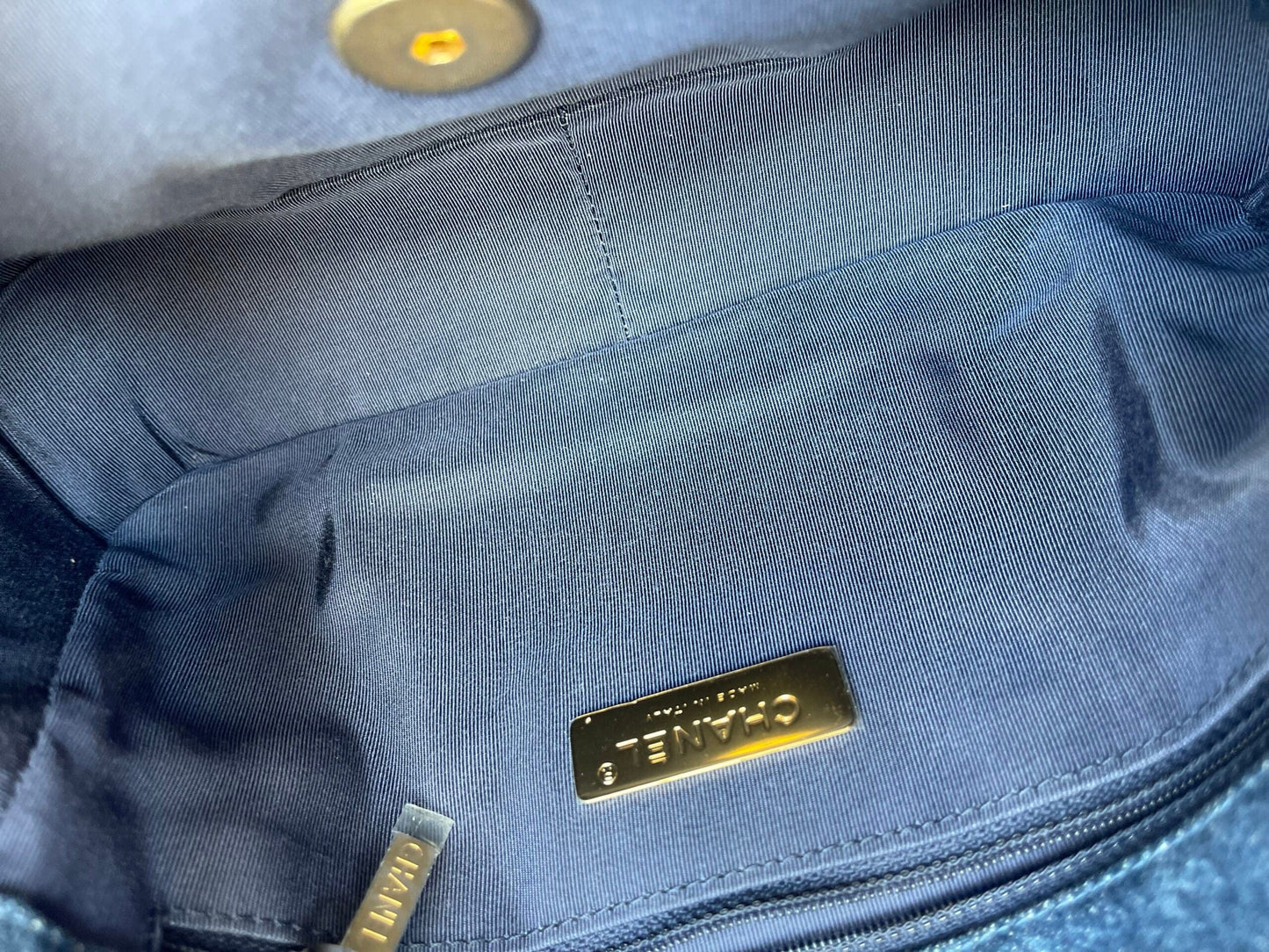 20S Blue Denim 19 Flap Quilted Small Mixed Hardware