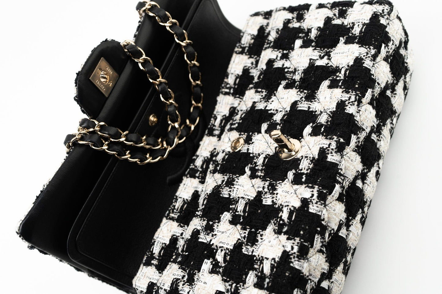 20S Ecru Black & White Tweed Quilted Medium Classic Flap LGHW