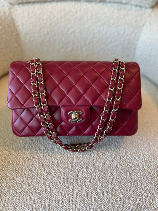 21A Burgundy Lambskin Quilted Classic Flap Medium LGHW