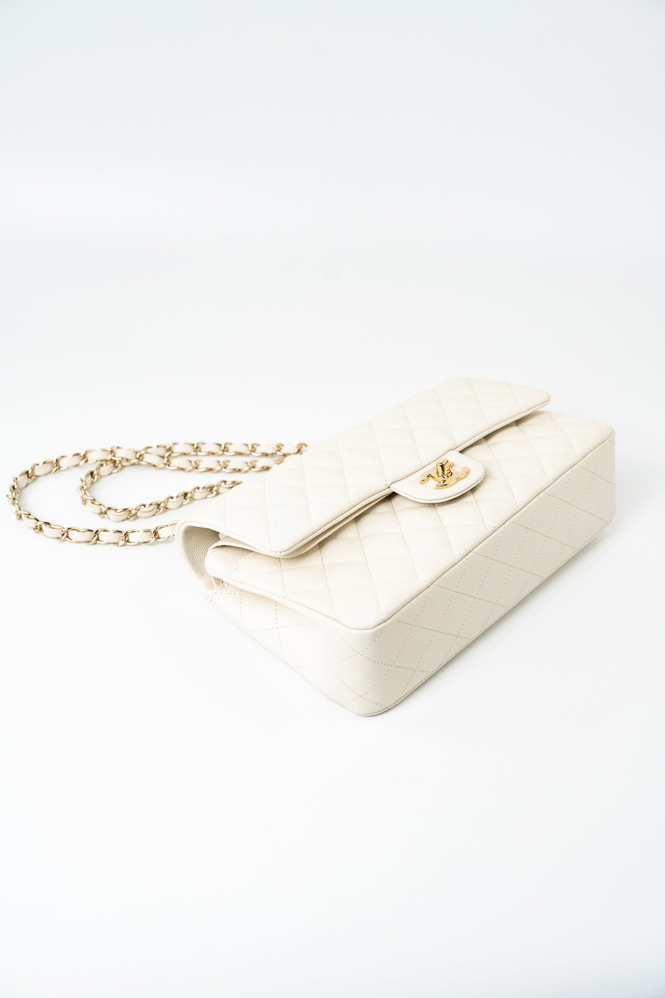 21A White/ Ivory Caviar Quilted Classic Flap Medium Light Gold Hardware