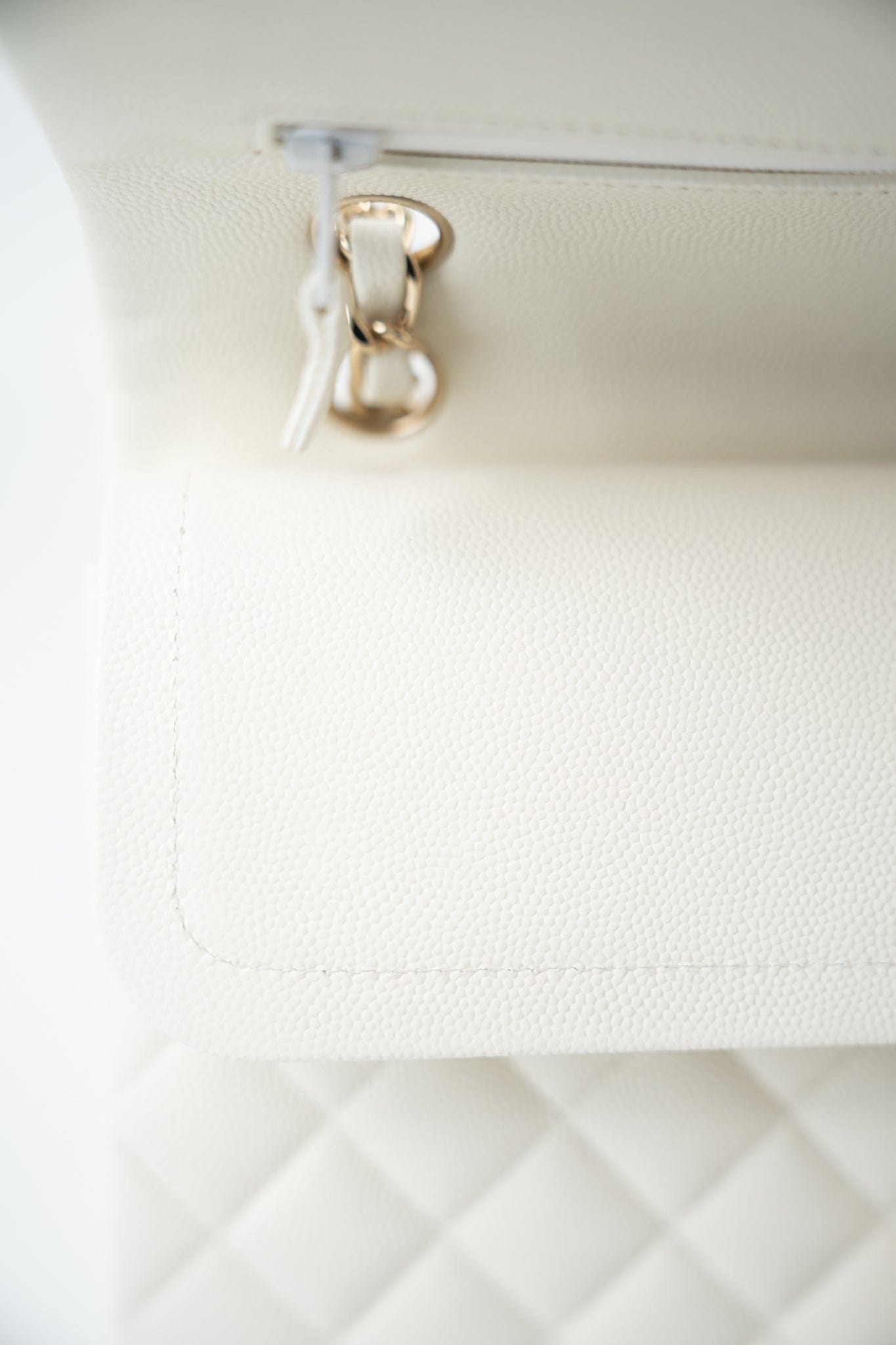 21A White/ Ivory Caviar Quilted Classic Flap Medium Light Gold Hardware
