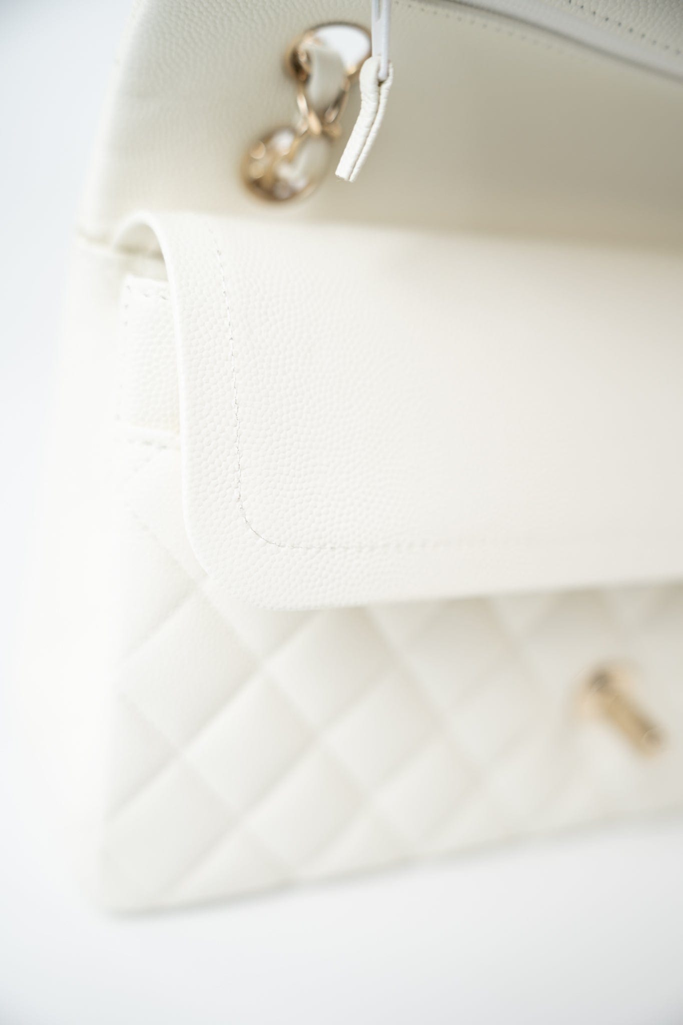 21A White/ Ivory Caviar Quilted Classic Flap Medium Light Gold Hardware