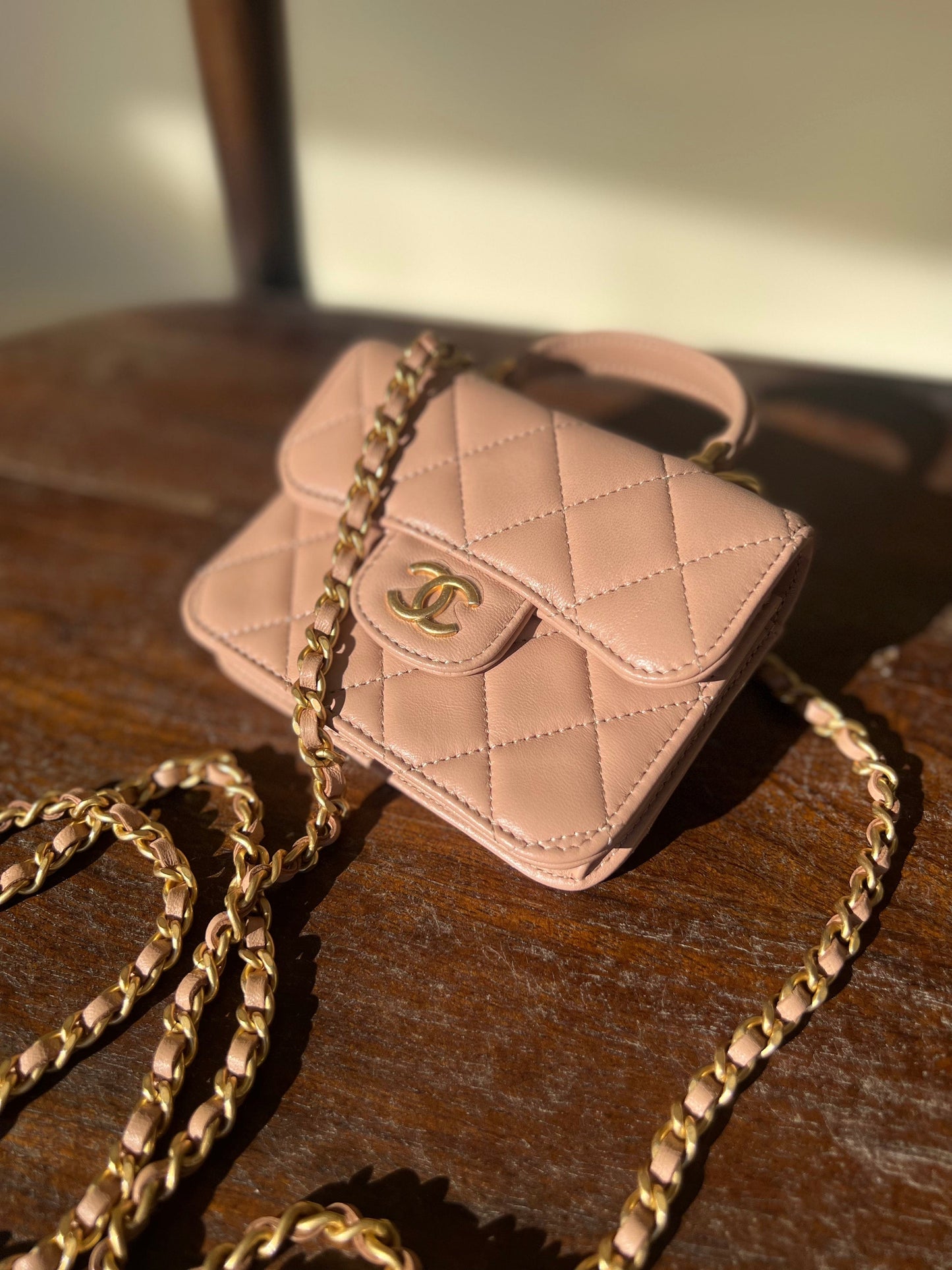 21K Beige Micro Lambskin Quilted Top Handle Flap Coin Purse with Chain