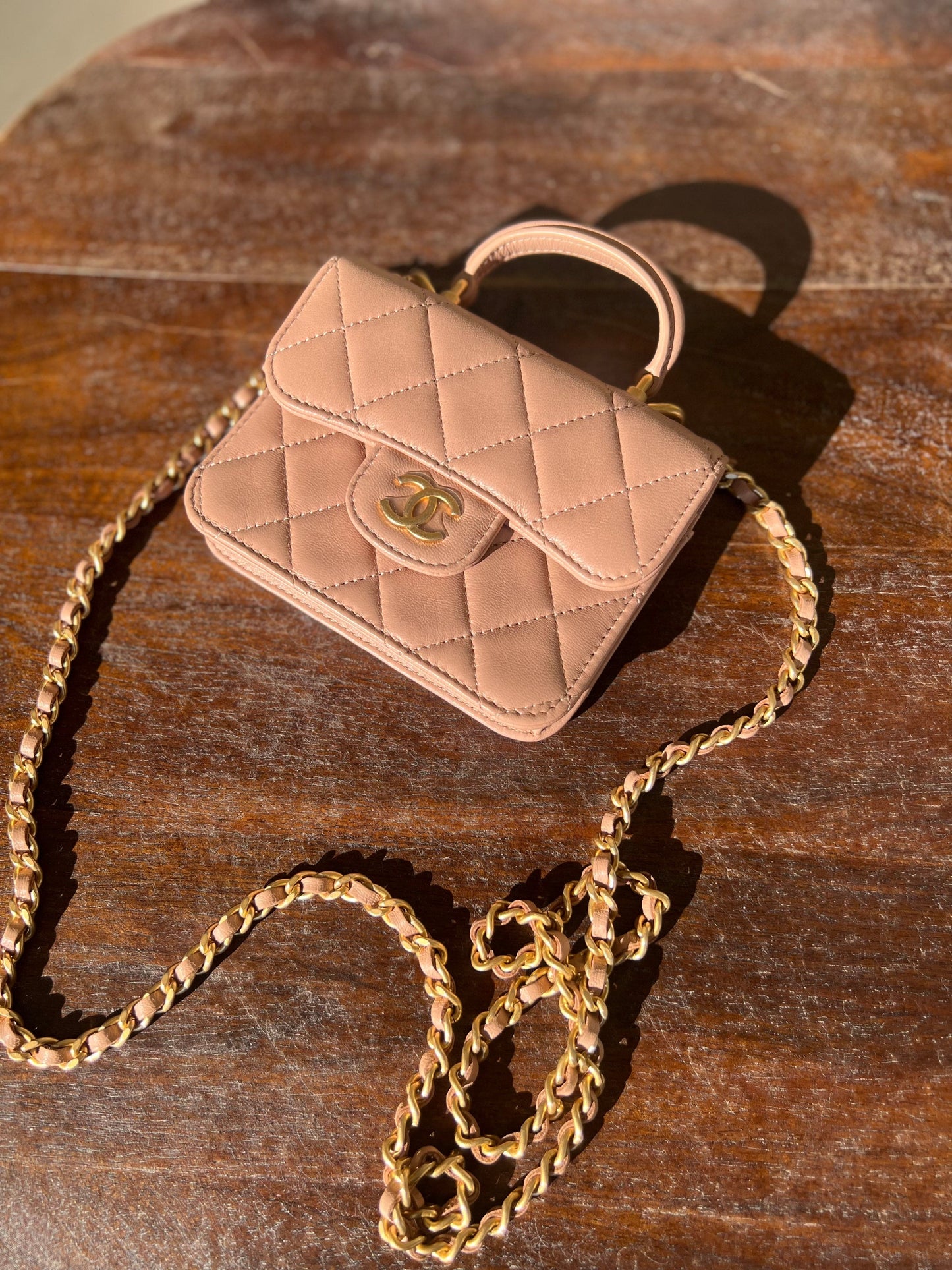 21K Beige Micro Lambskin Quilted Top Handle Flap Coin Purse with Chain