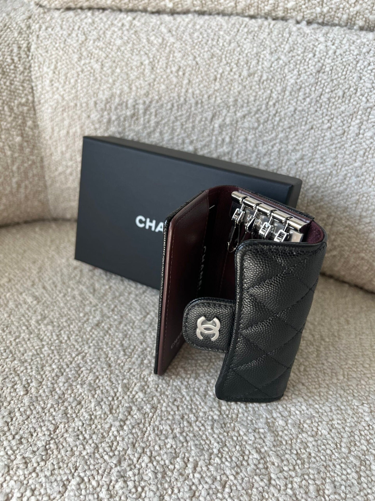 21K Black Caviar Quilted Key Holder Wallet Silver Hardware