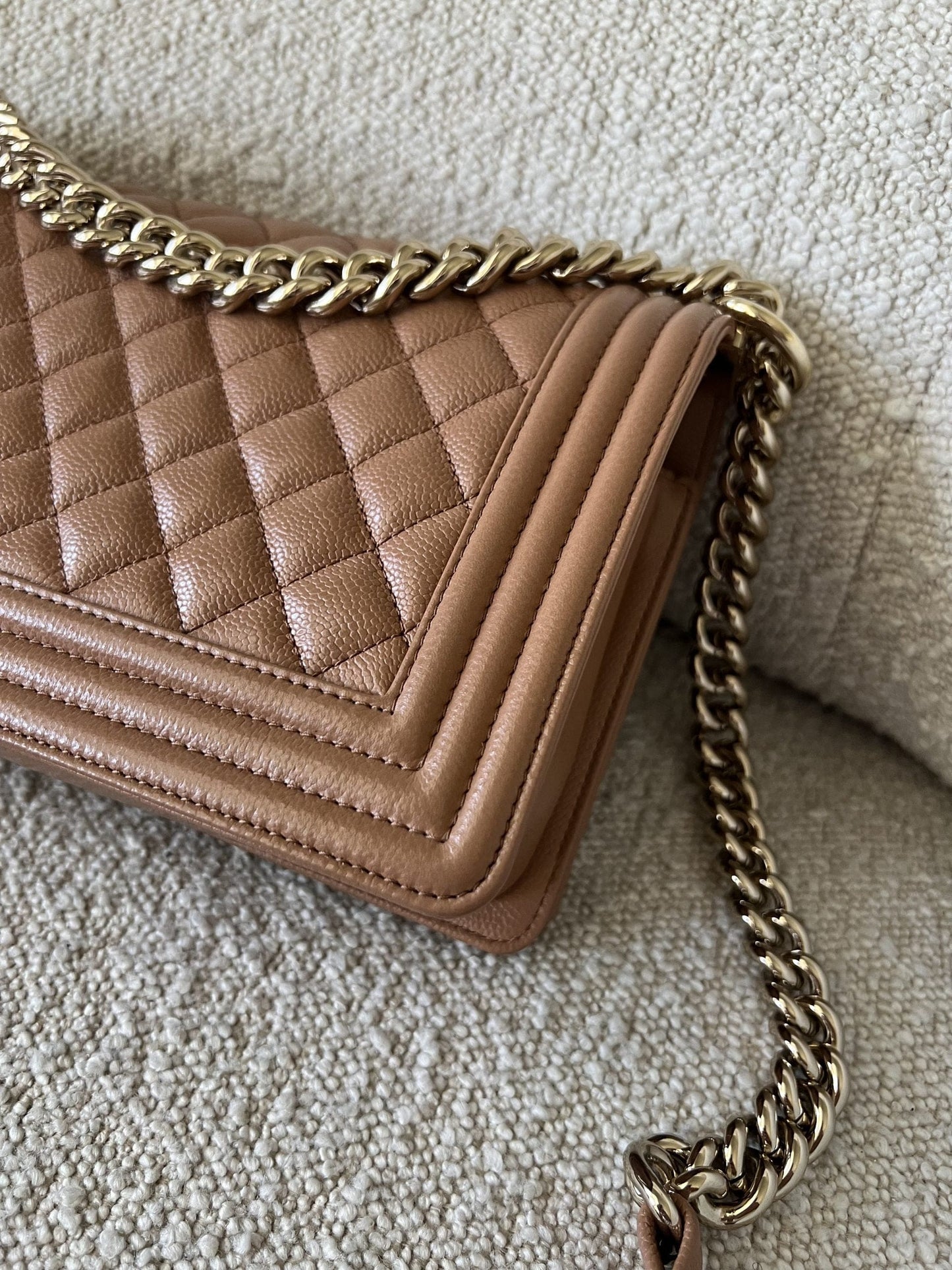 21K Caramel Caviar Quilted Old Medium Boy Bag LGHW -