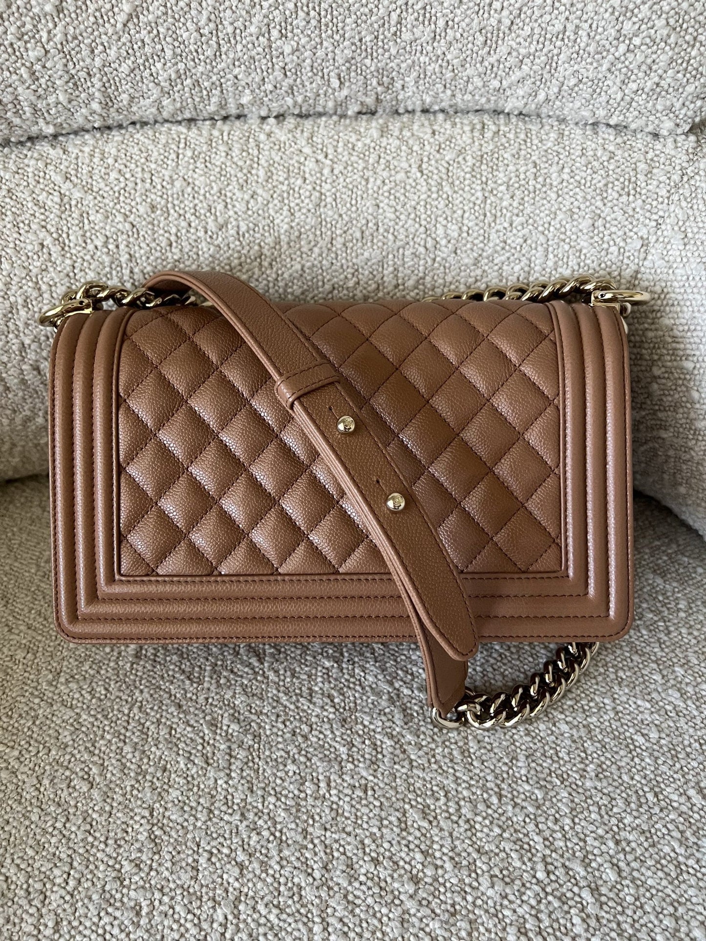 21K Caramel Caviar Quilted Old Medium Boy Bag LGHW -