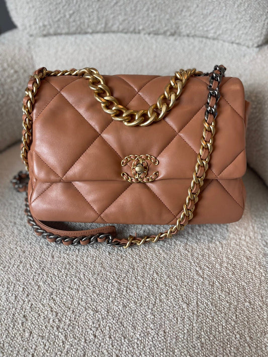 21K Caramel Lambskin Quilted 19 Flap Large Mixed Hardware