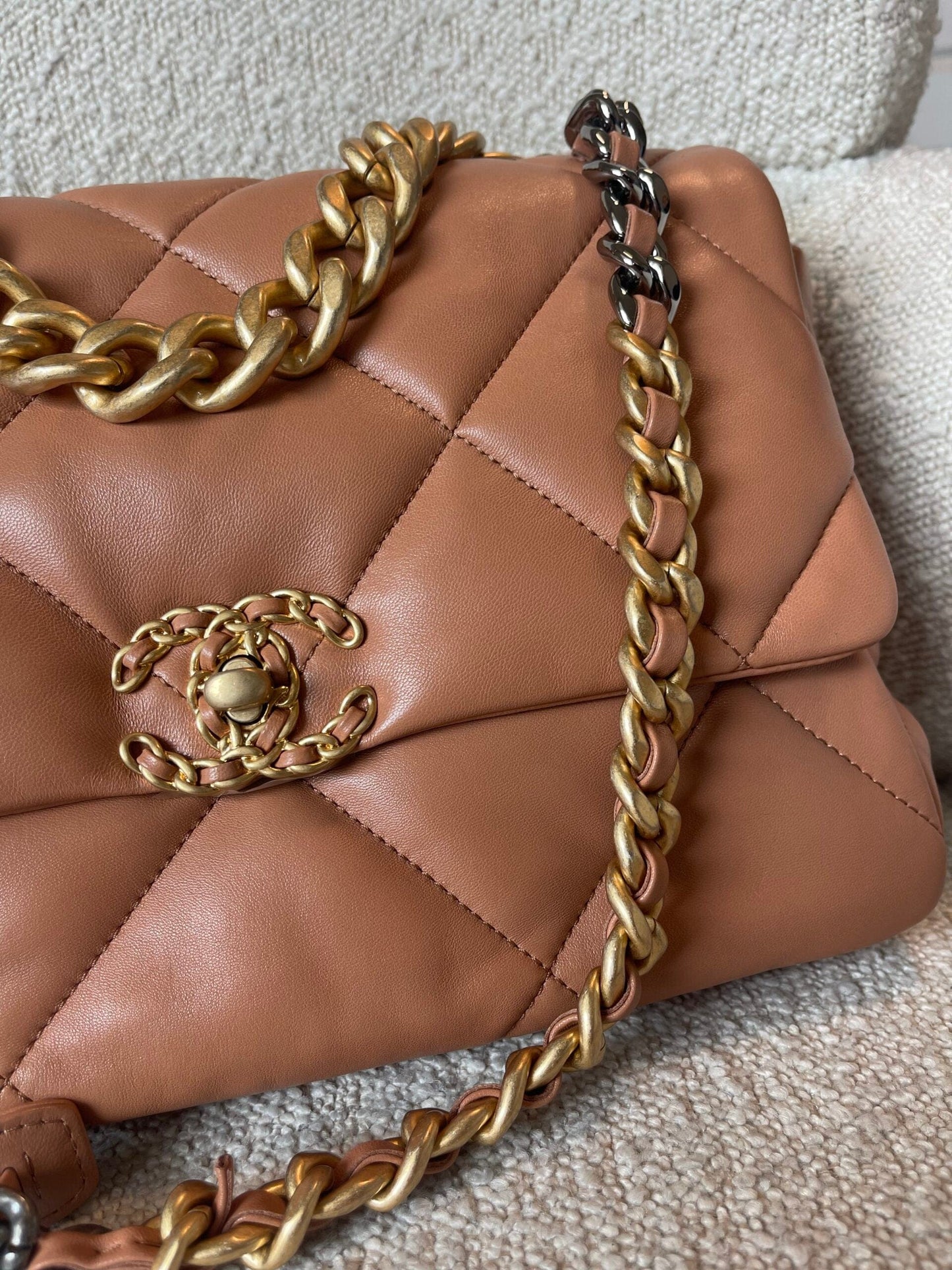 21K Caramel Lambskin Quilted 19 Flap Large Mixed Hardware