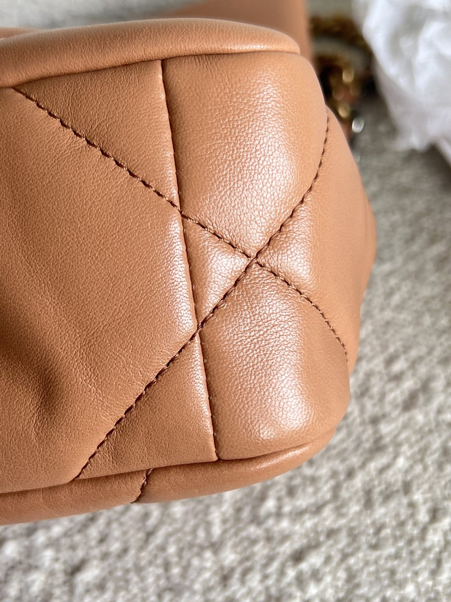 21K Chanel Caramel 19 Flap Small MHW