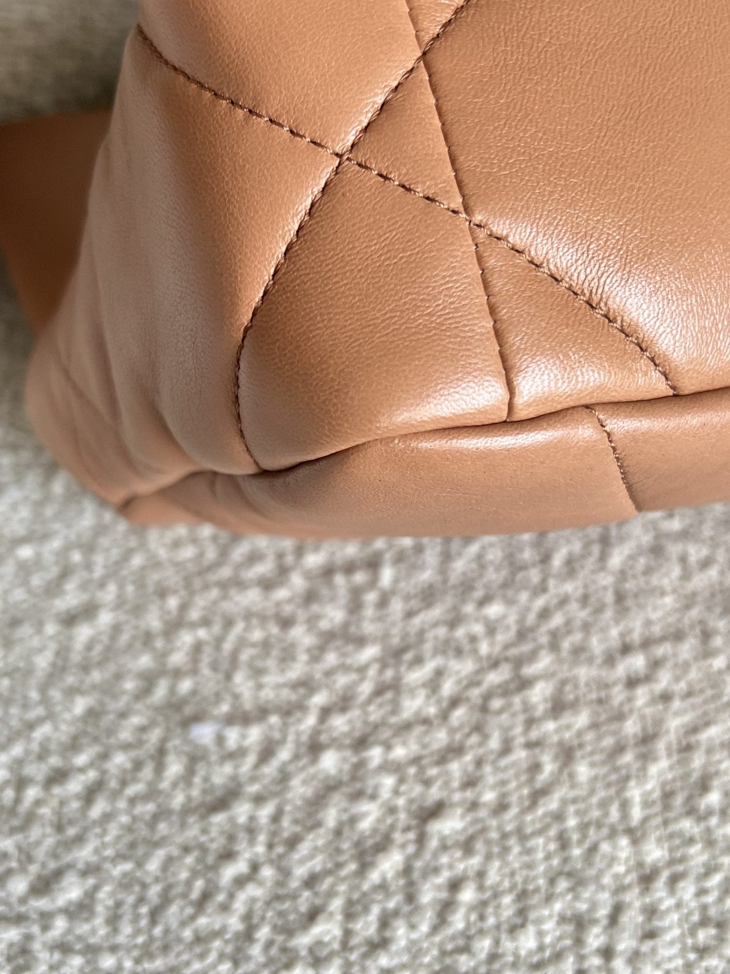 21K Chanel Caramel 19 Flap Small MHW