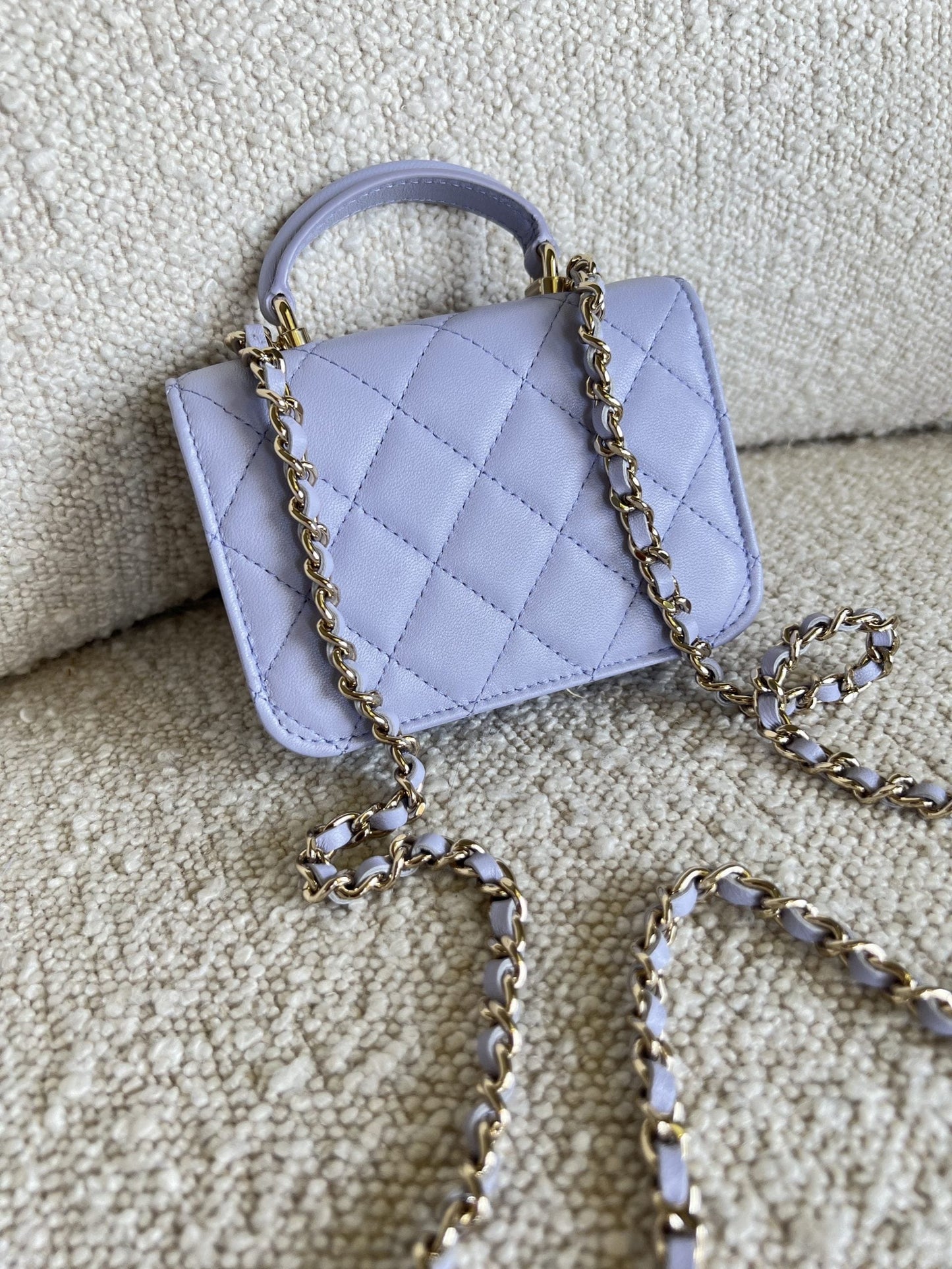 21K Lavender Lambskin Quilted Micro Coin Purse with Chain LGHW