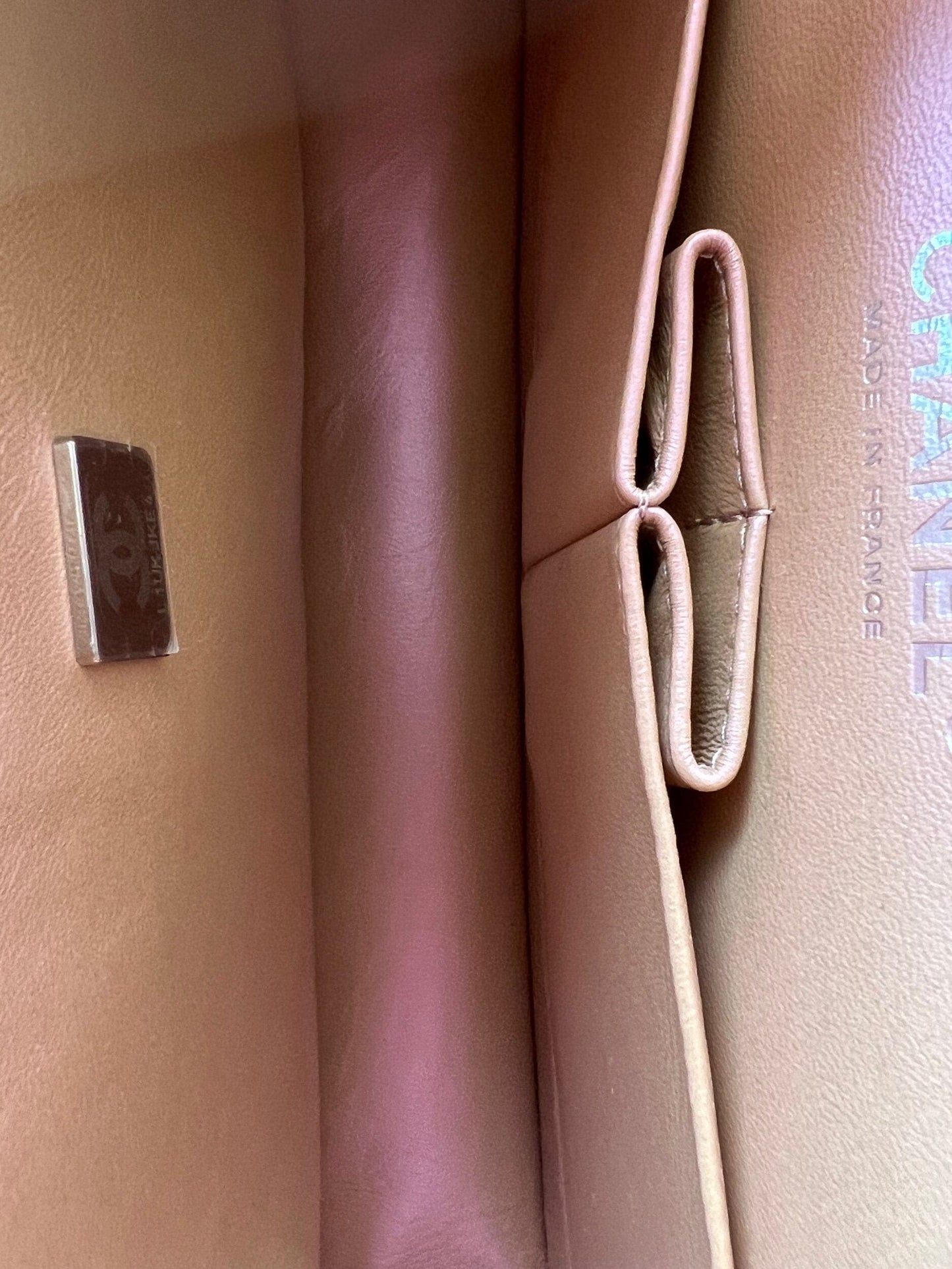 21K Medium Pink Iridescent Lambskin Quilted Classic Flap SHW