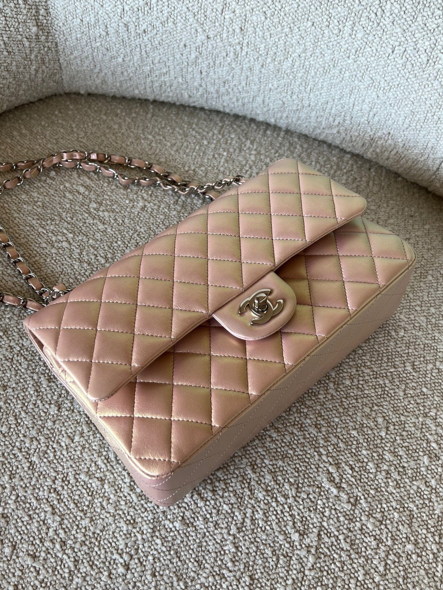 21K Medium Pink Iridescent Lambskin Quilted Classic Flap SHW