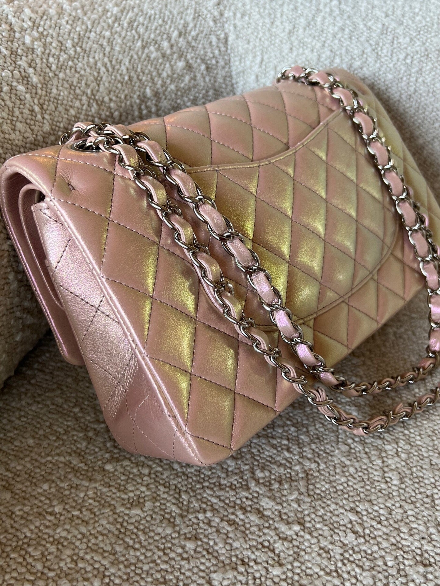 21K Medium Pink Iridescent Lambskin Quilted Classic Flap SHW