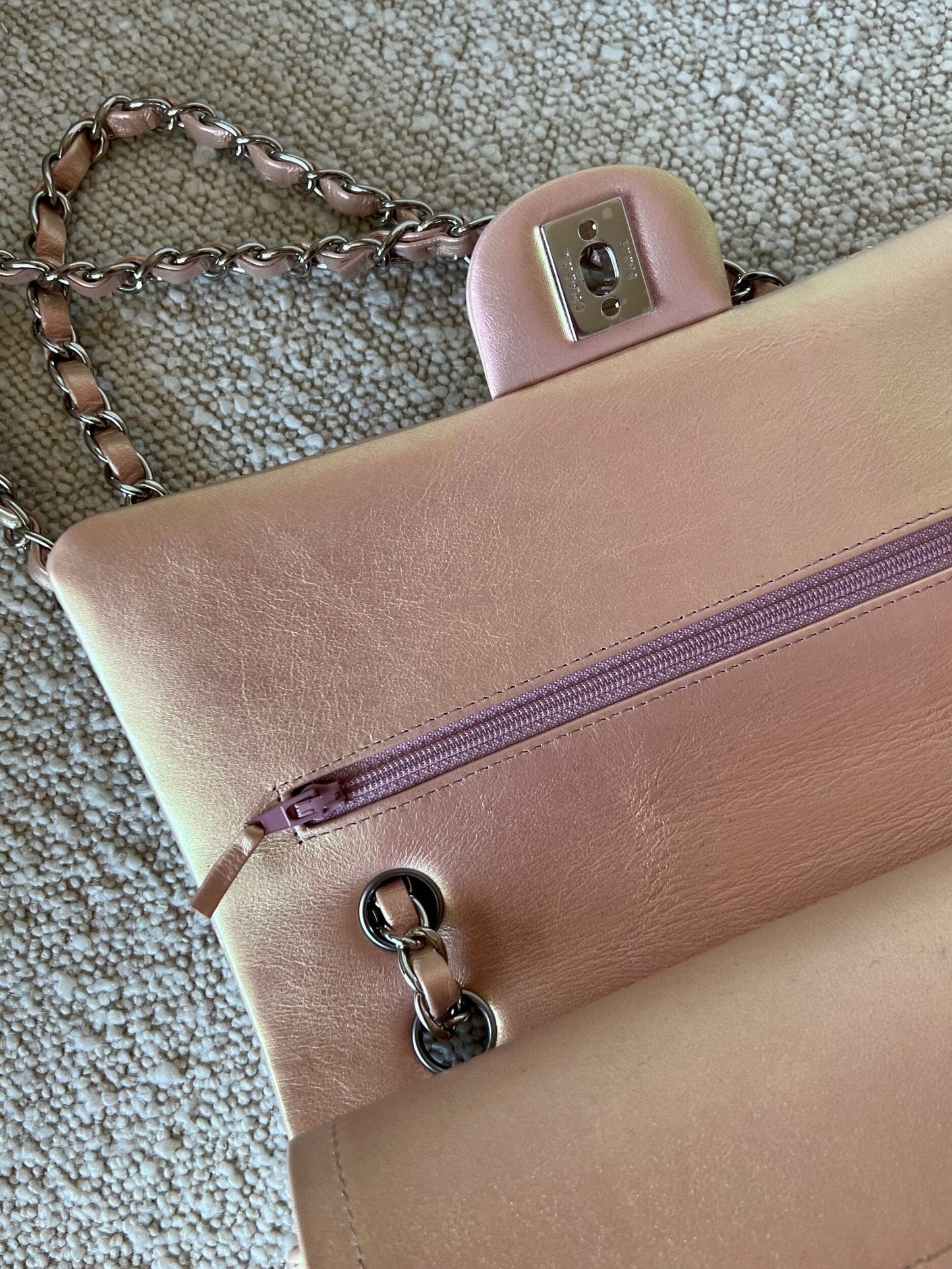 21K Medium Pink Iridescent Lambskin Quilted Classic Flap SHW