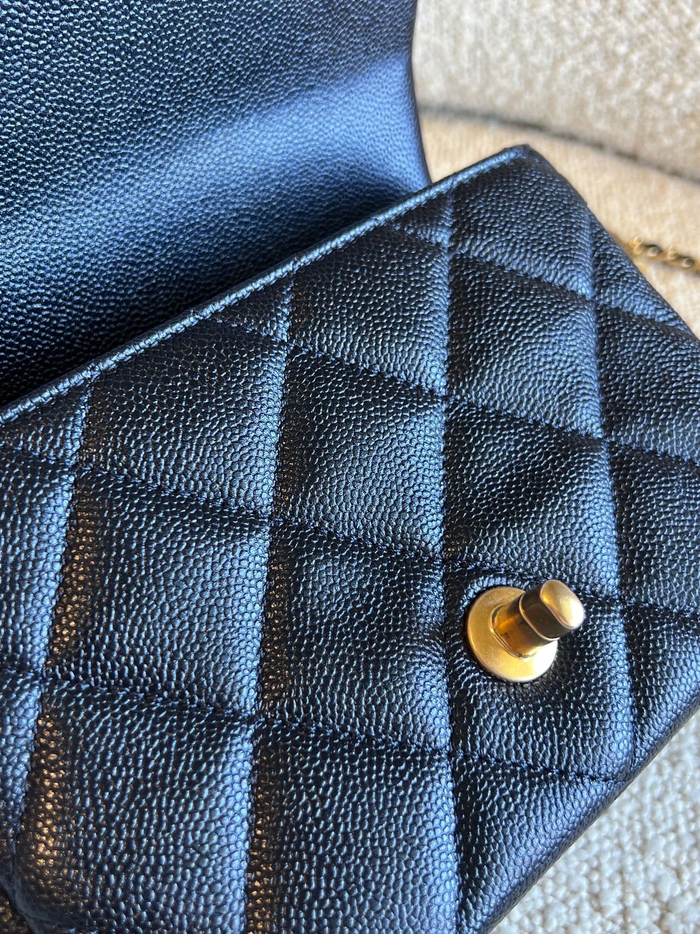 21K My Perfect Bag Iridescent Black Caviar Quilted AGHW