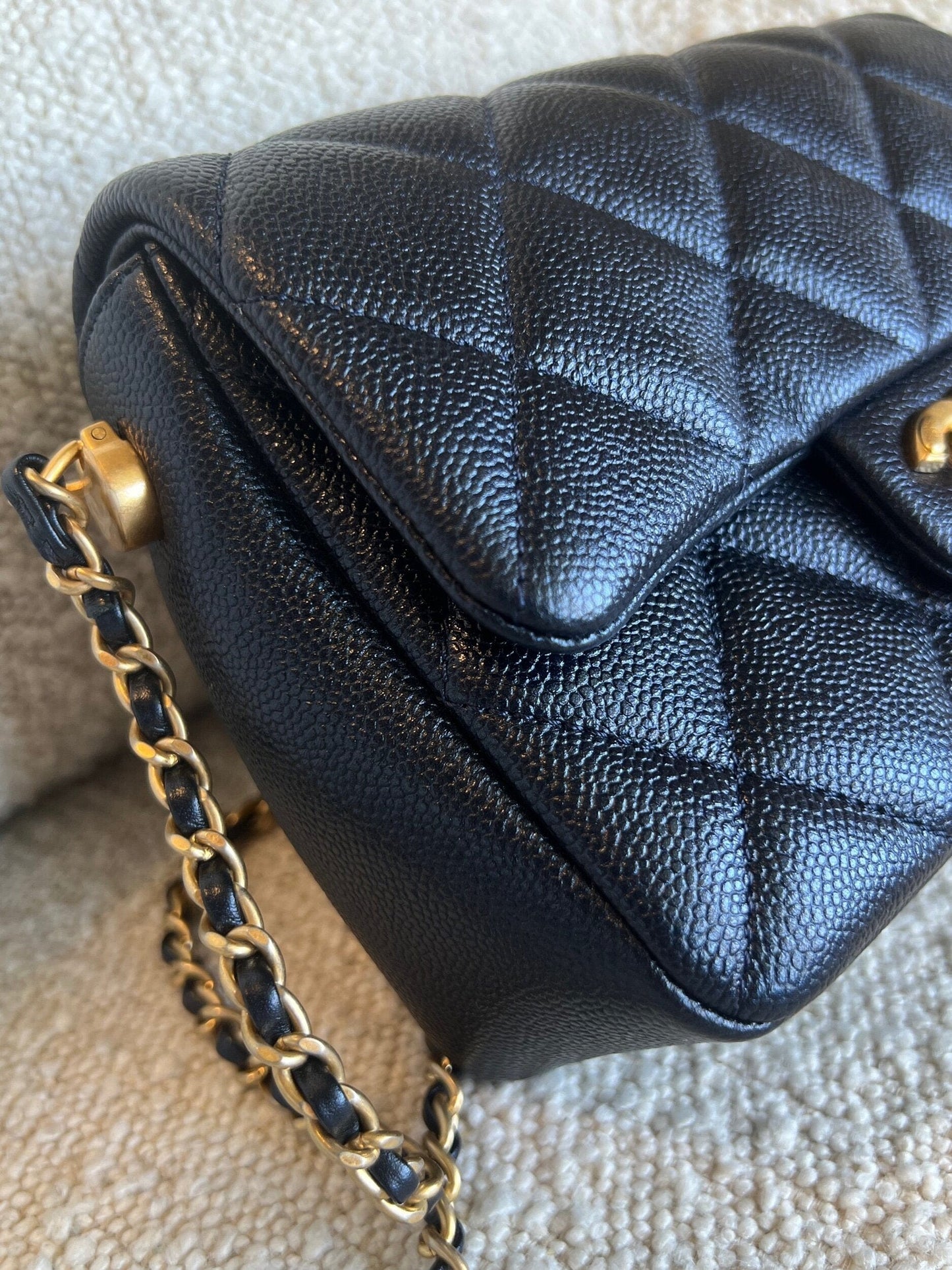 21K My Perfect Bag Iridescent Black Caviar Quilted AGHW